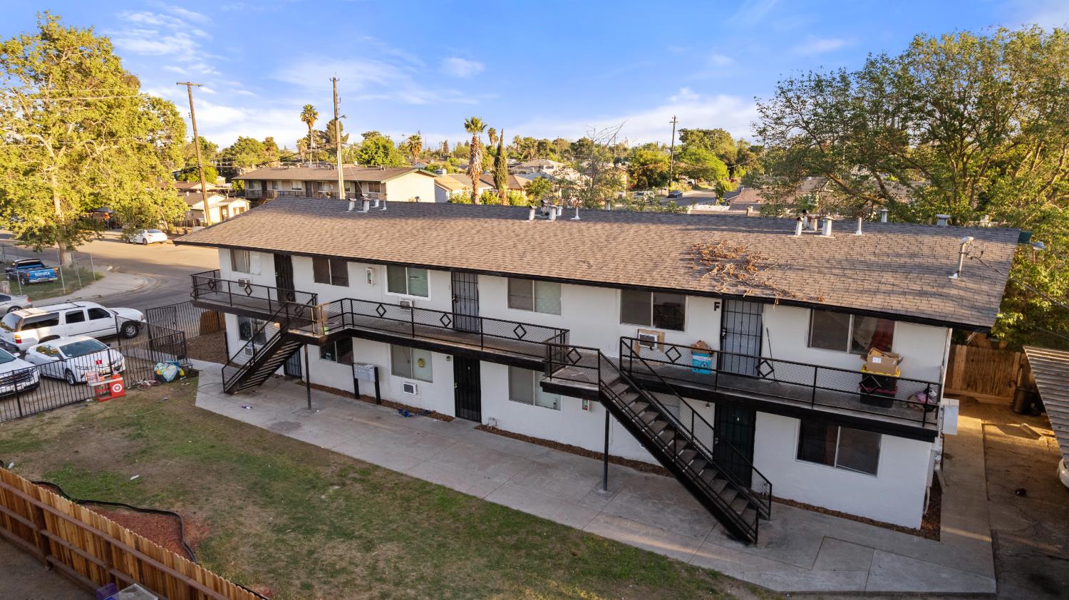 2452 S 9Th St, Fresno, CA 93725