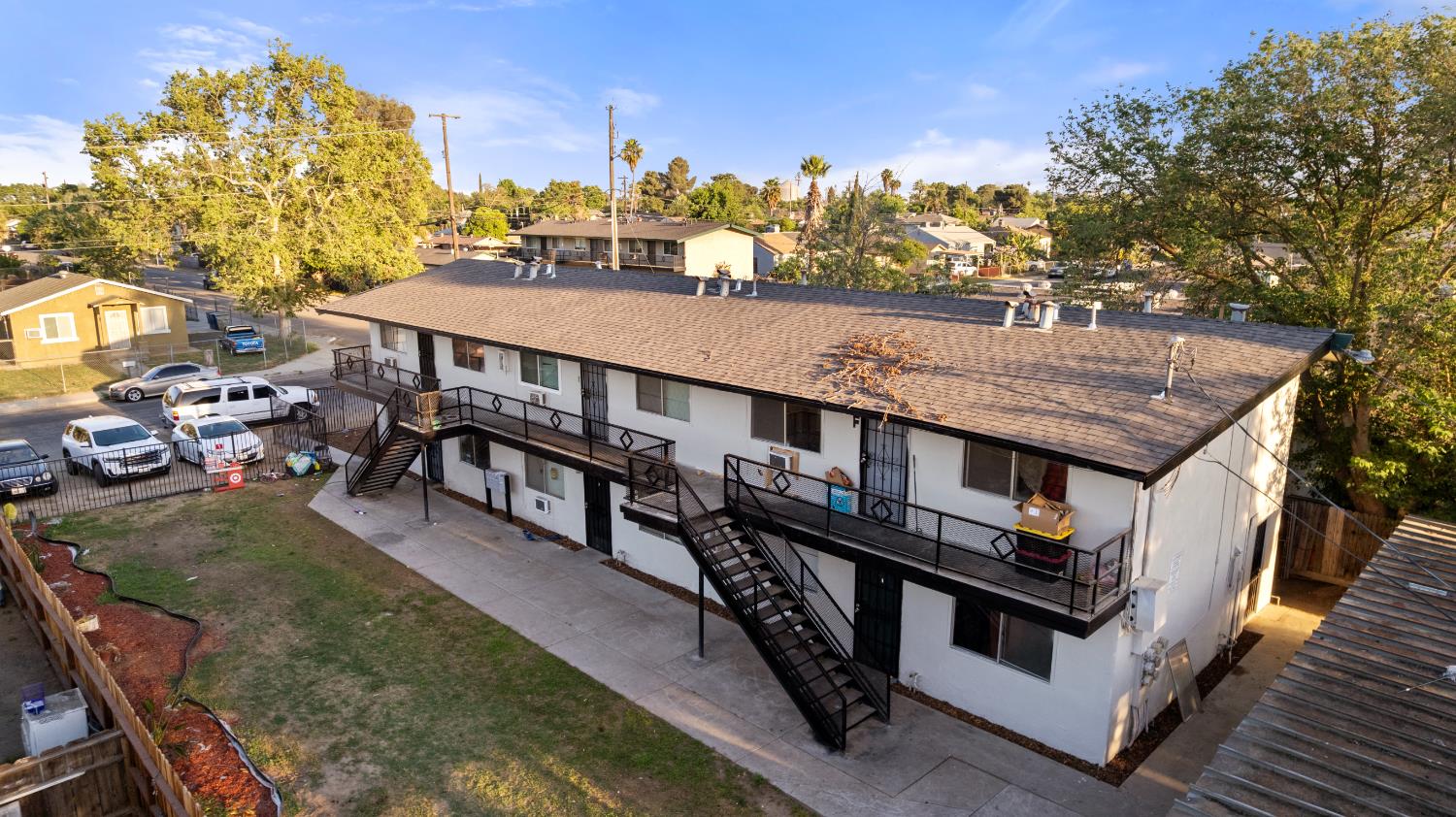 2452 S 9Th St, Fresno, CA 93725