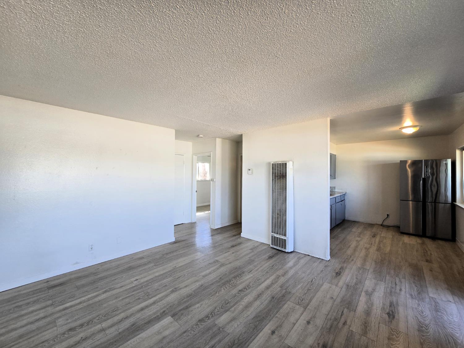 2452 S 9Th St, Fresno, CA 93725