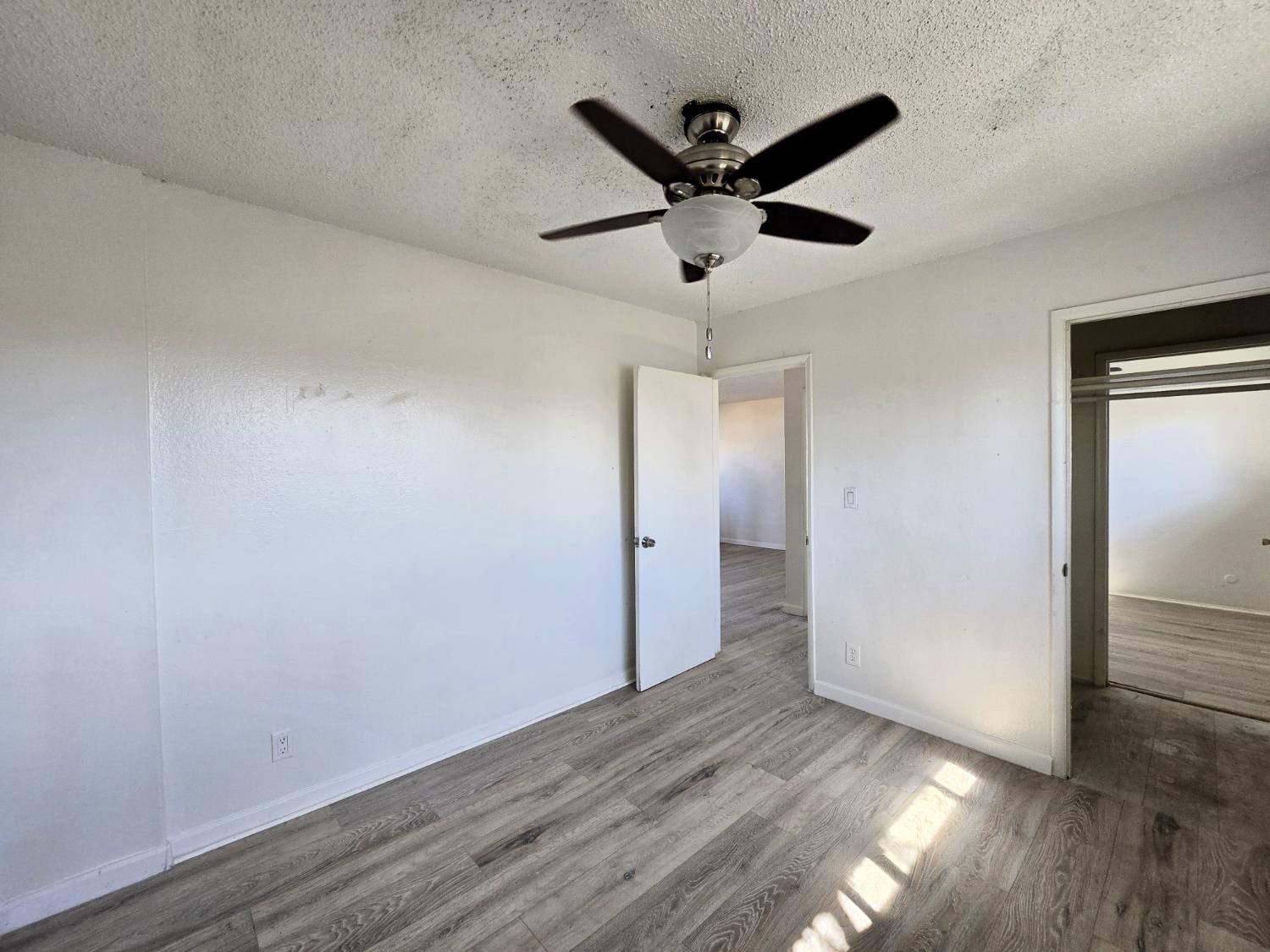 2452 S 9Th St, Fresno, CA 93725