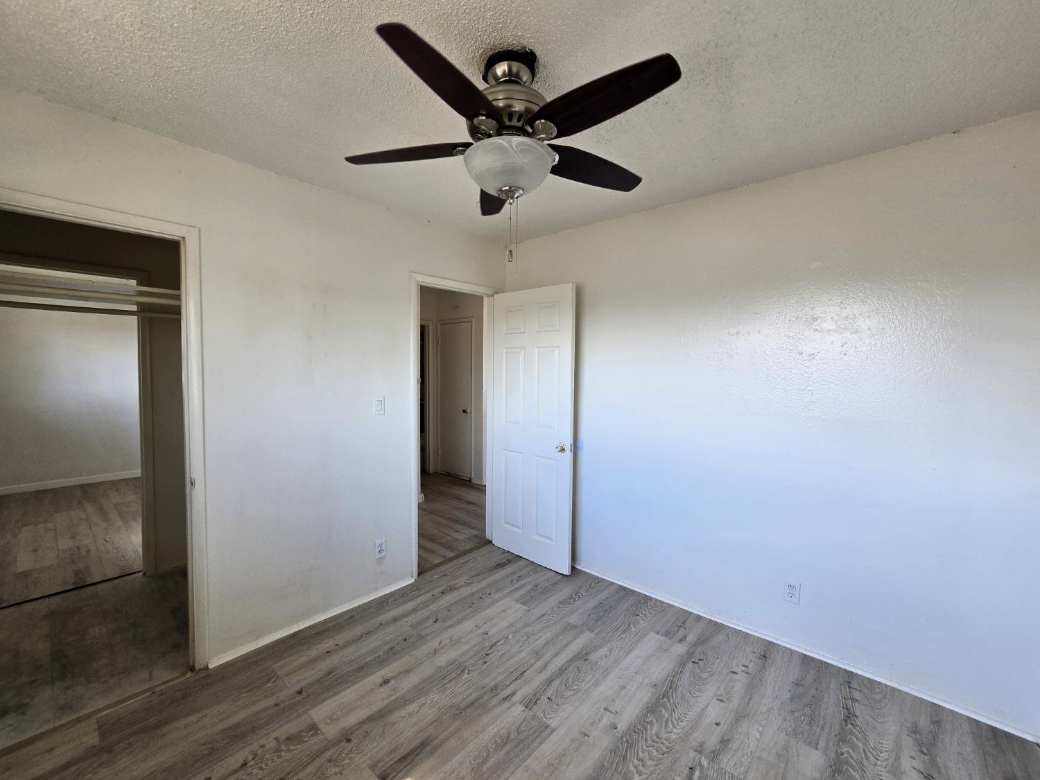 2452 S 9Th St, Fresno, CA 93725