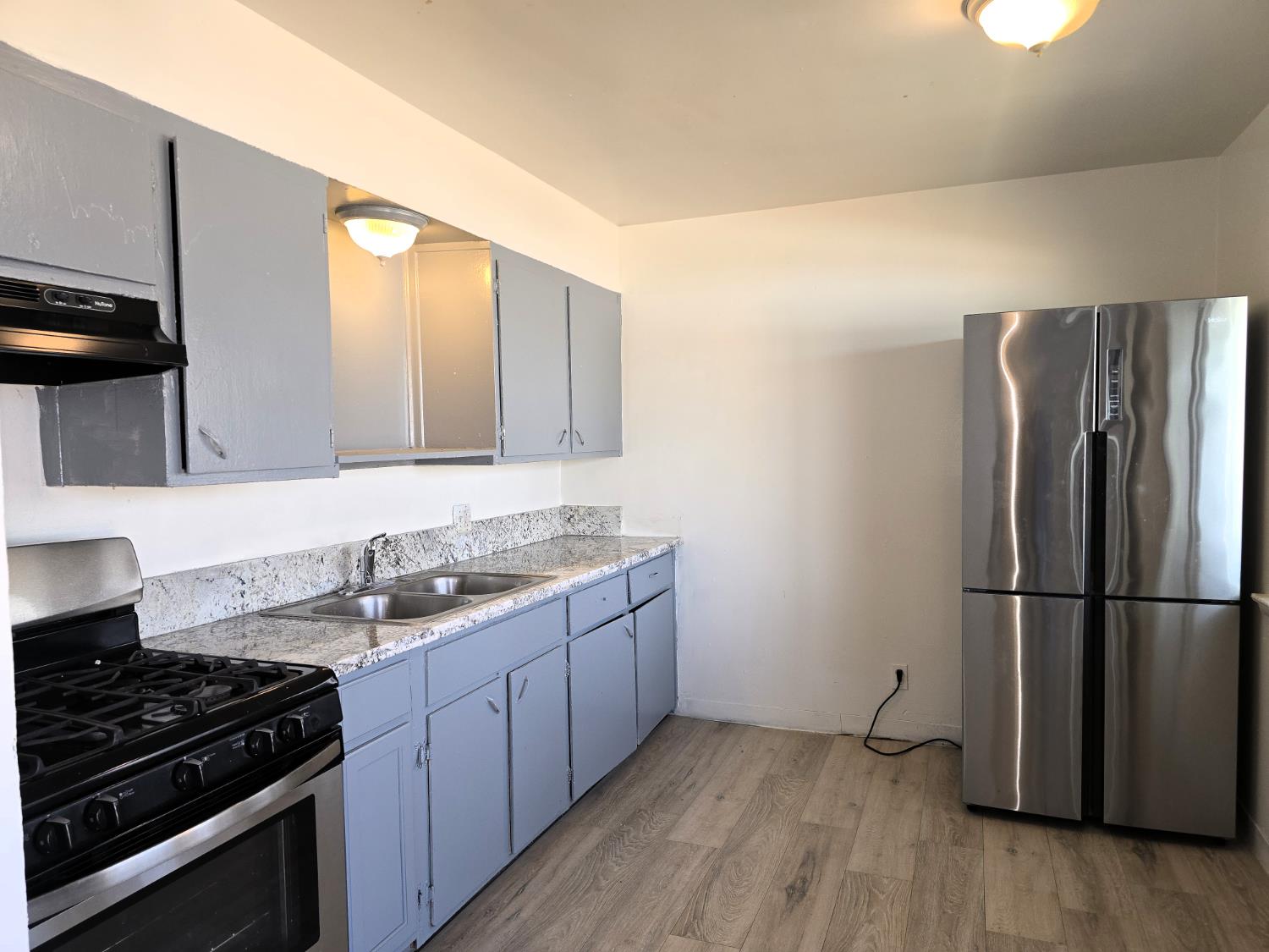 2452 S 9Th St, Fresno, CA 93725