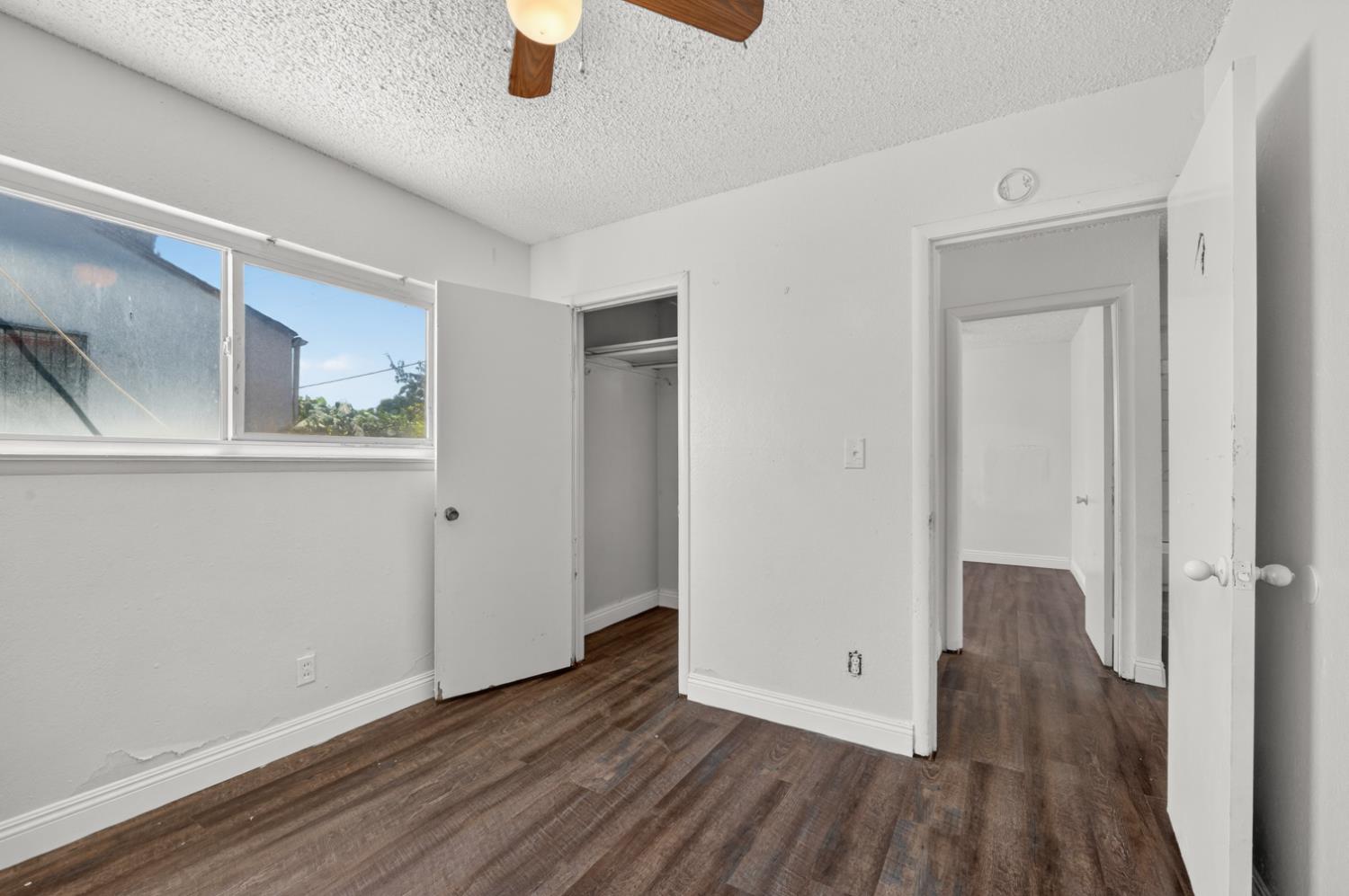 3940 E Burns Ave, Fresno, CA 93725