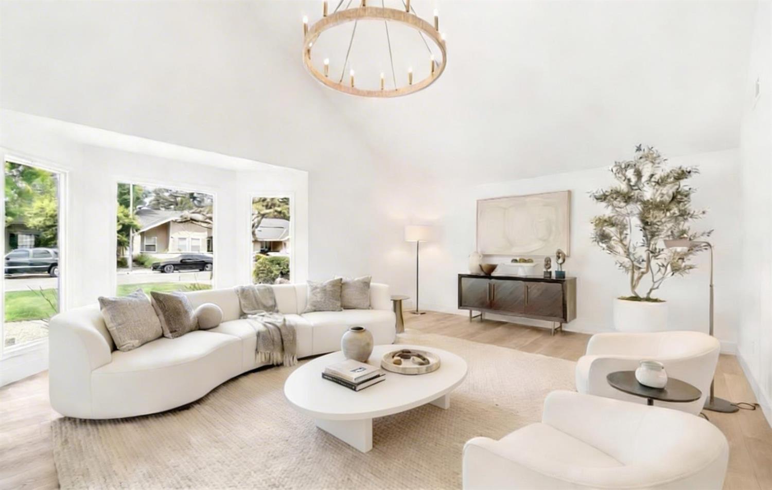 3737 W Minarets Ave, Fresno, CA 93711