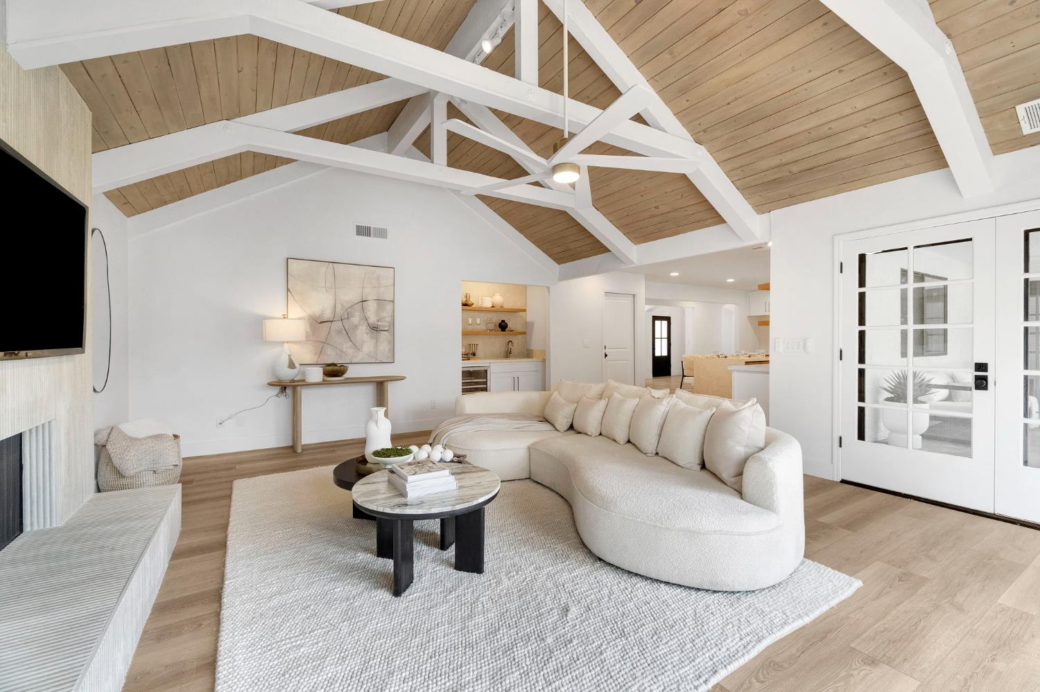 3737 W Minarets Ave, Fresno, CA 93711