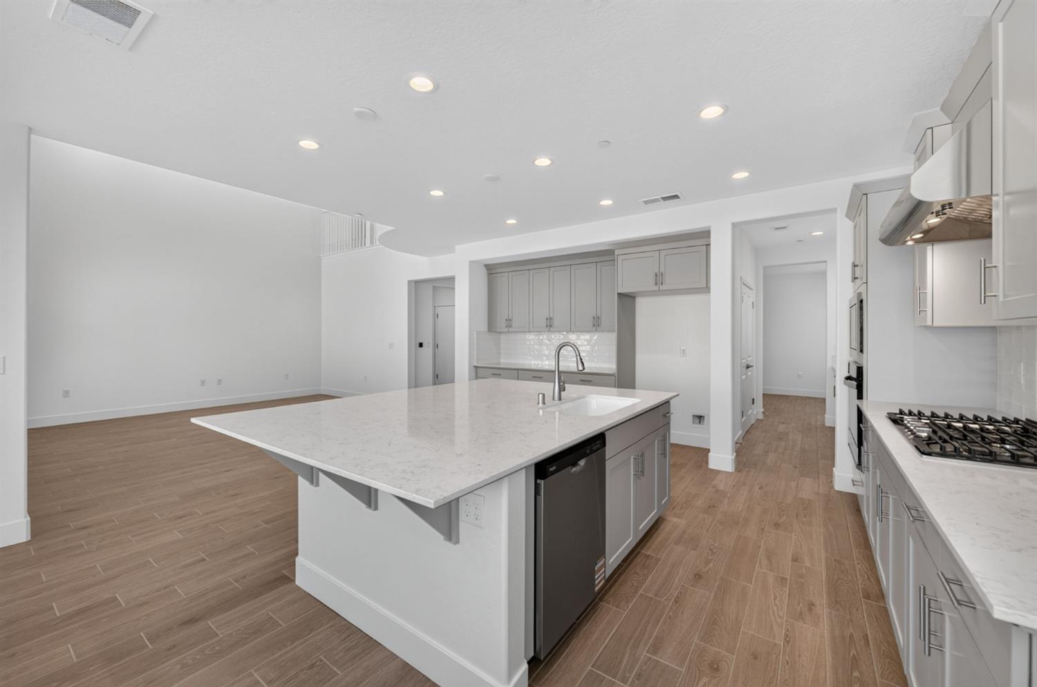 986 Peters Rd S, Madera, CA 93636