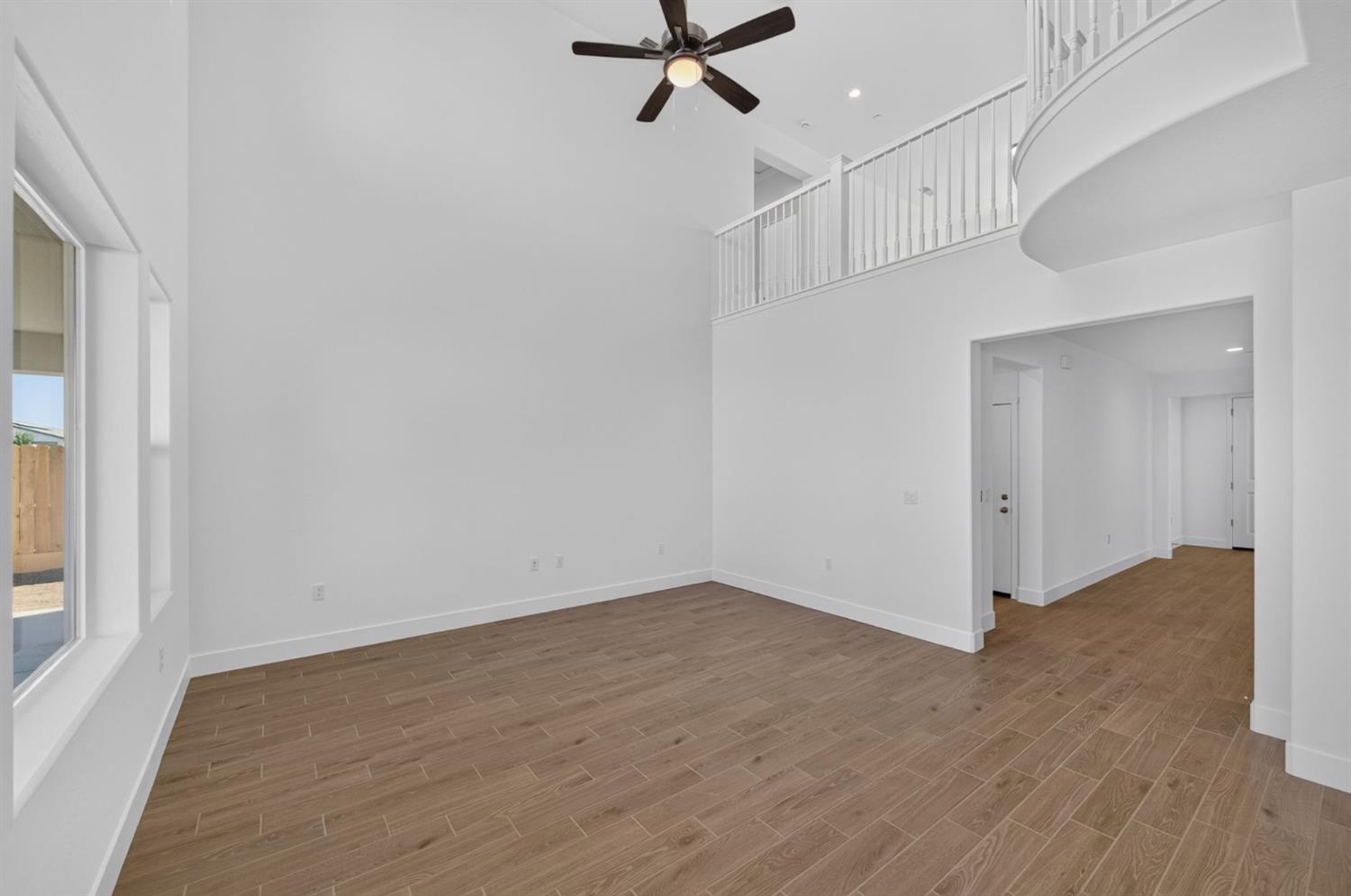 986 Peters Rd S, Madera, CA 93636
