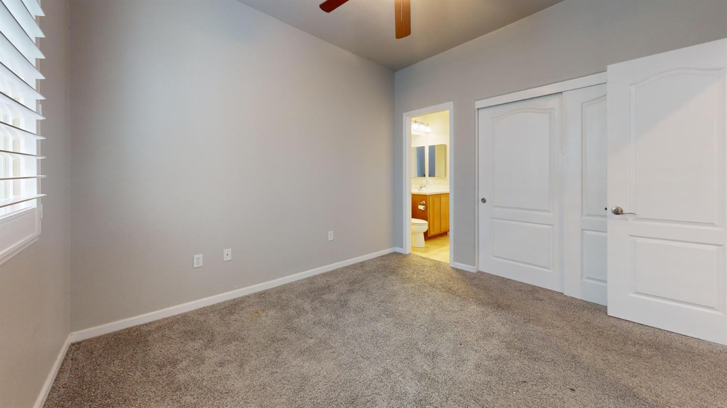 373 N Amedeo Ln #373, Clovis, CA 93611