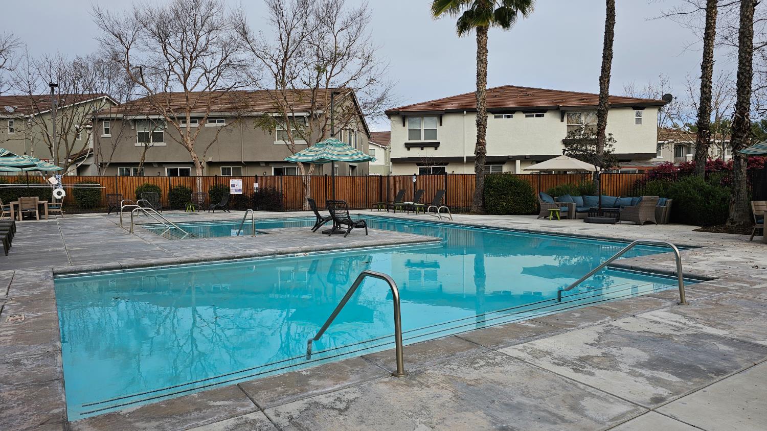 373 N Amedeo Ln #373, Clovis, CA 93611