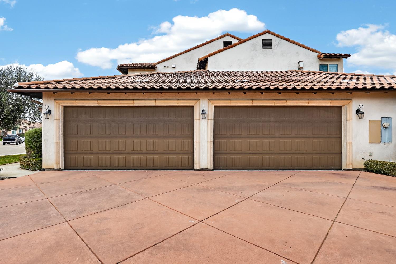 2564 E Sarazen, Fresno, CA 93730