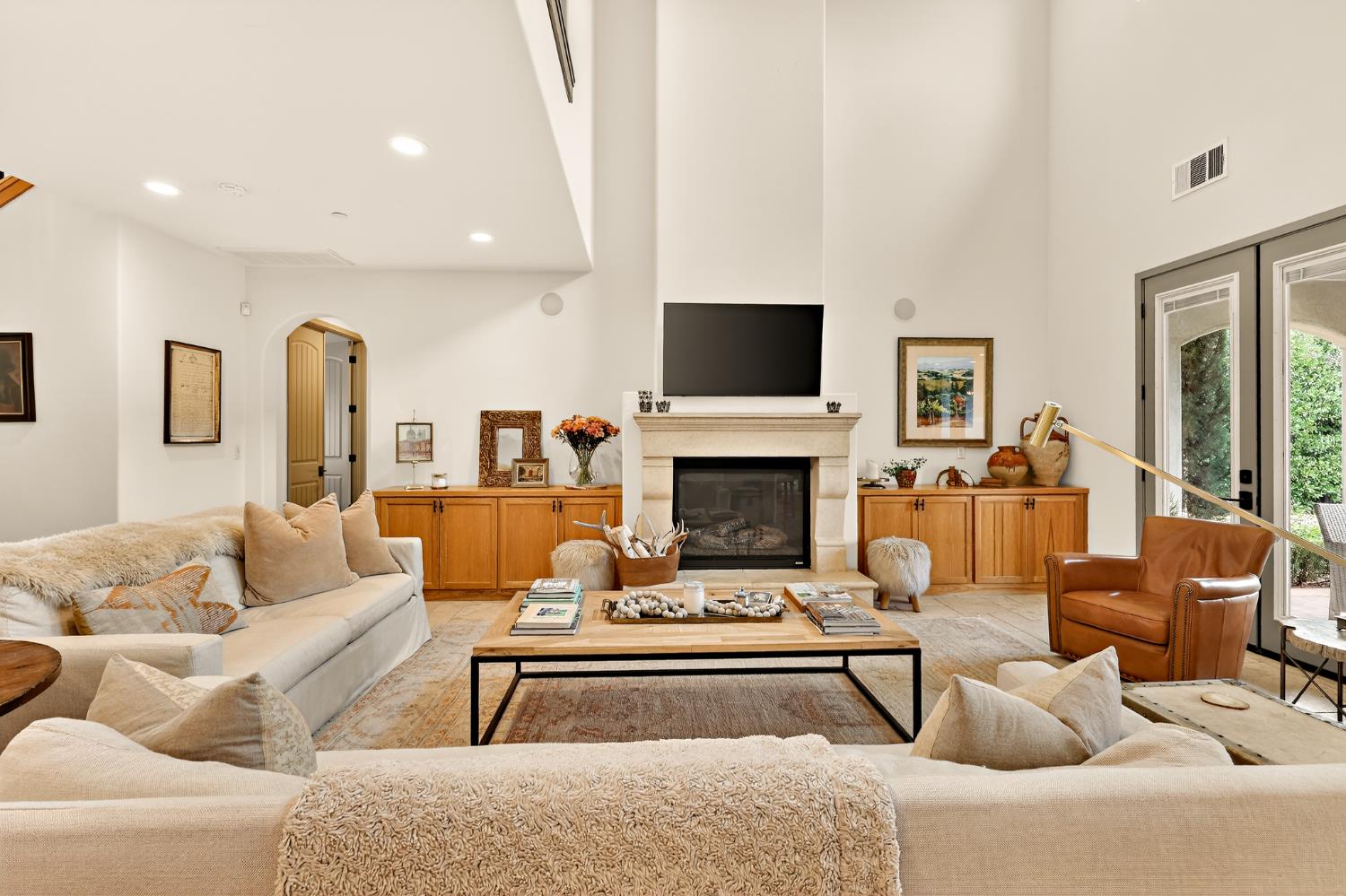 2564 E Sarazen, Fresno, CA 93730