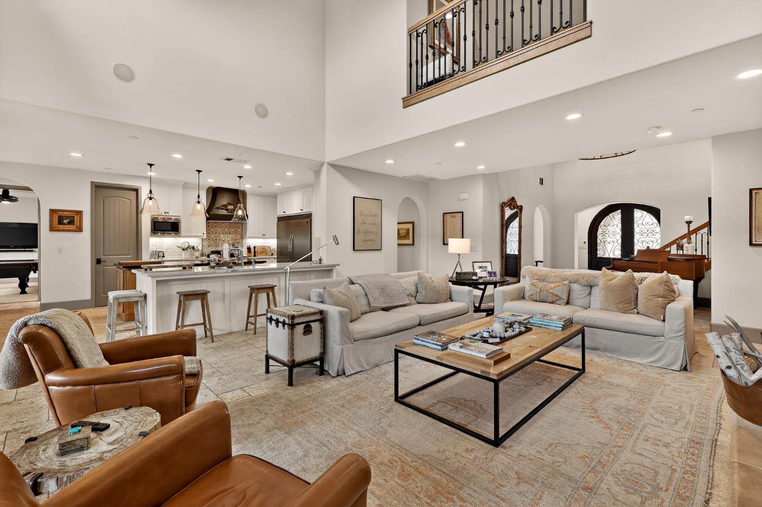 2564 E Sarazen, Fresno, CA 93730