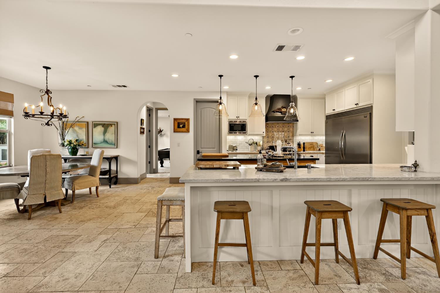 2564 E Sarazen, Fresno, CA 93730