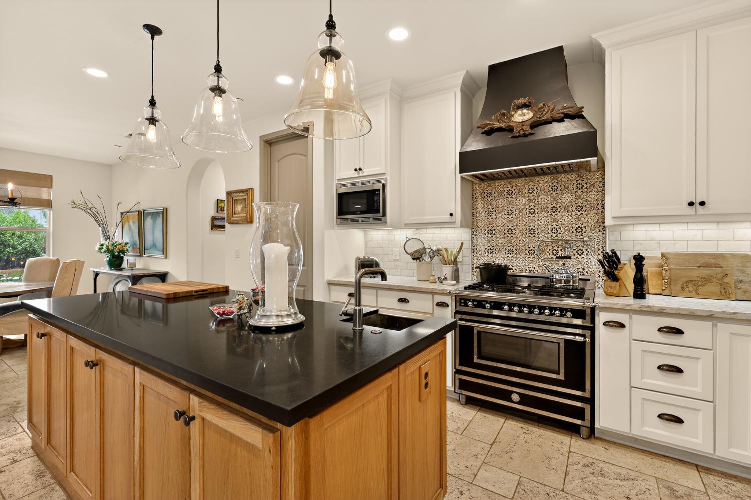 2564 E Sarazen, Fresno, CA 93730