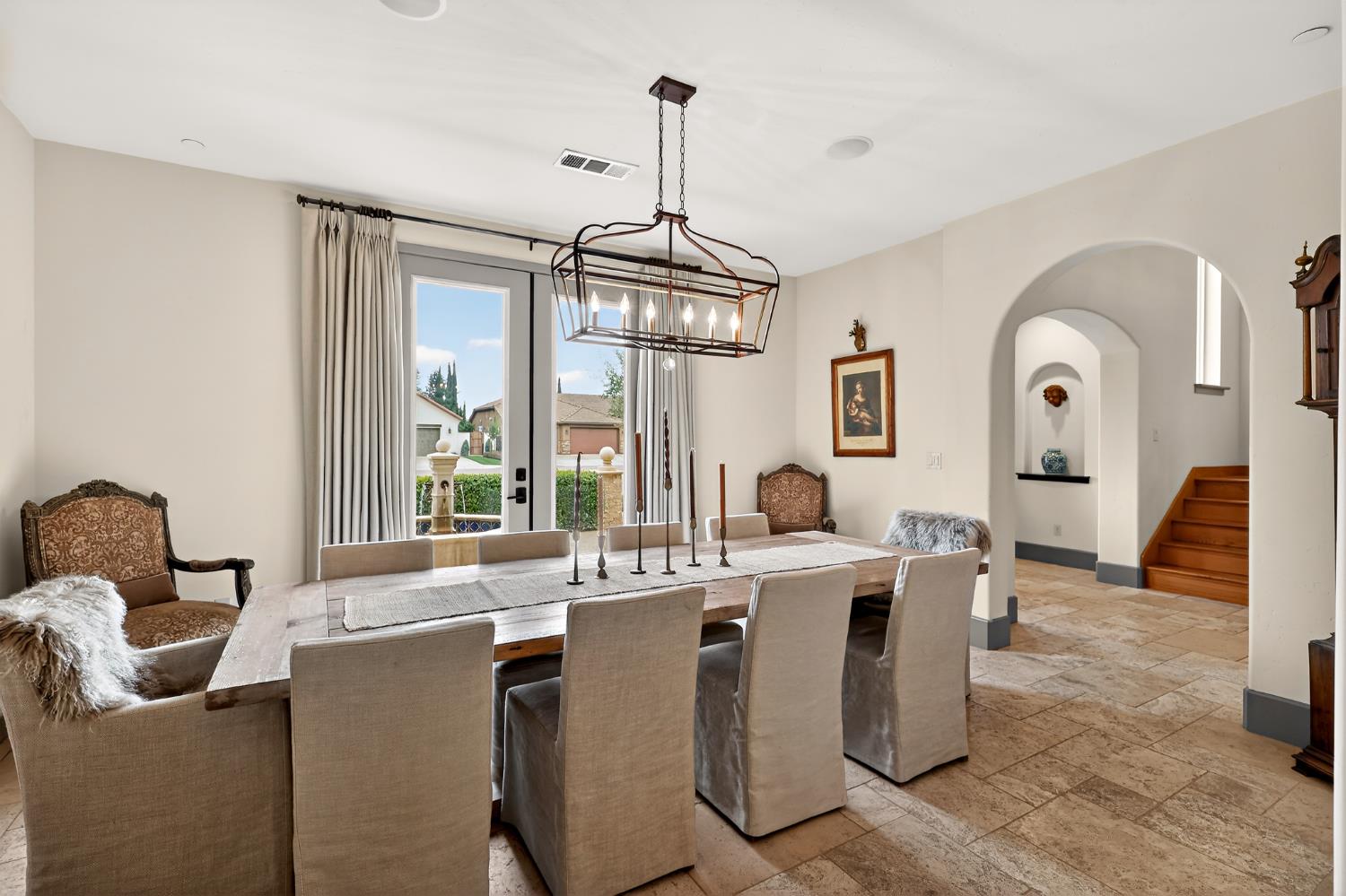 2564 E Sarazen, Fresno, CA 93730