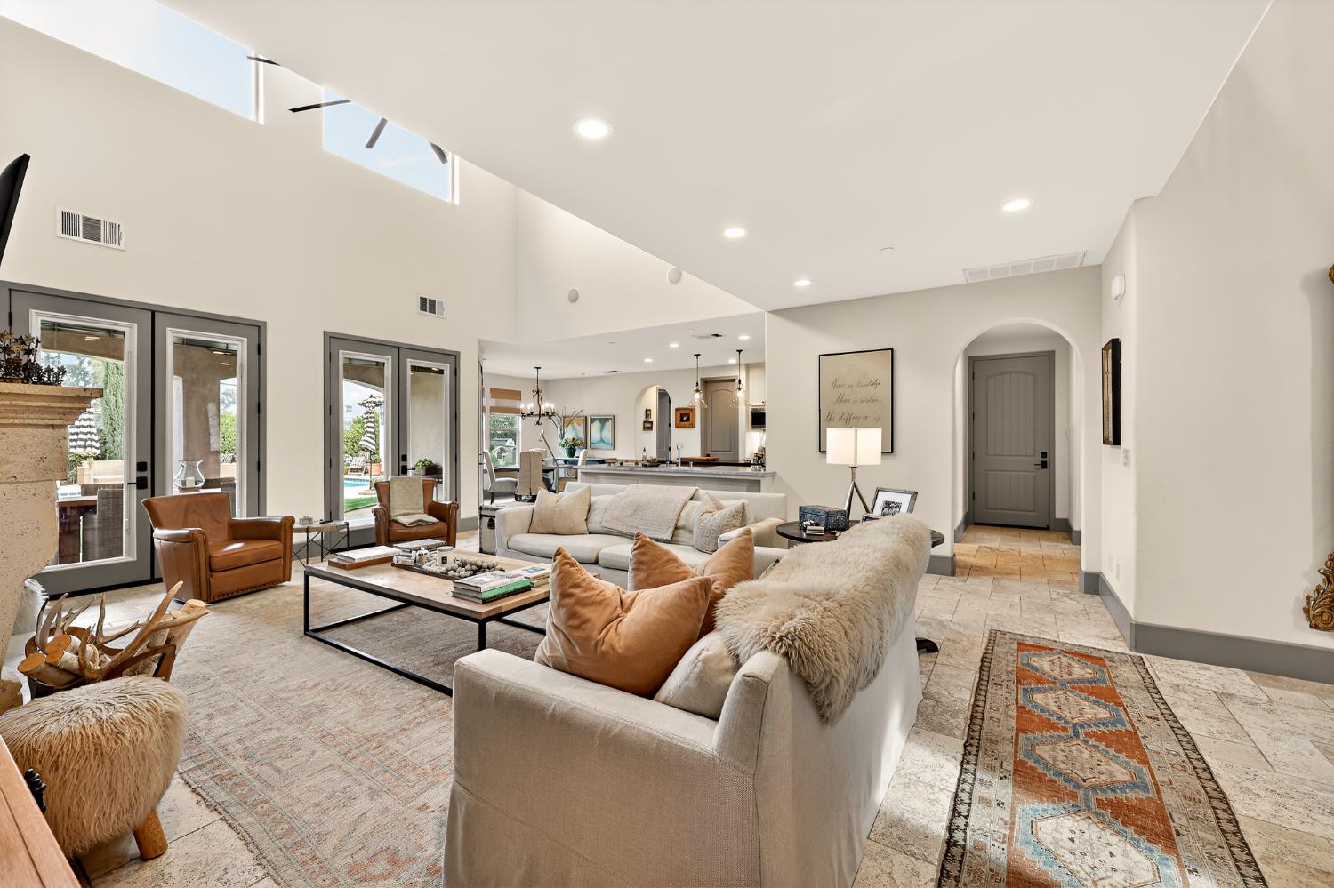 2564 E Sarazen, Fresno, CA 93730