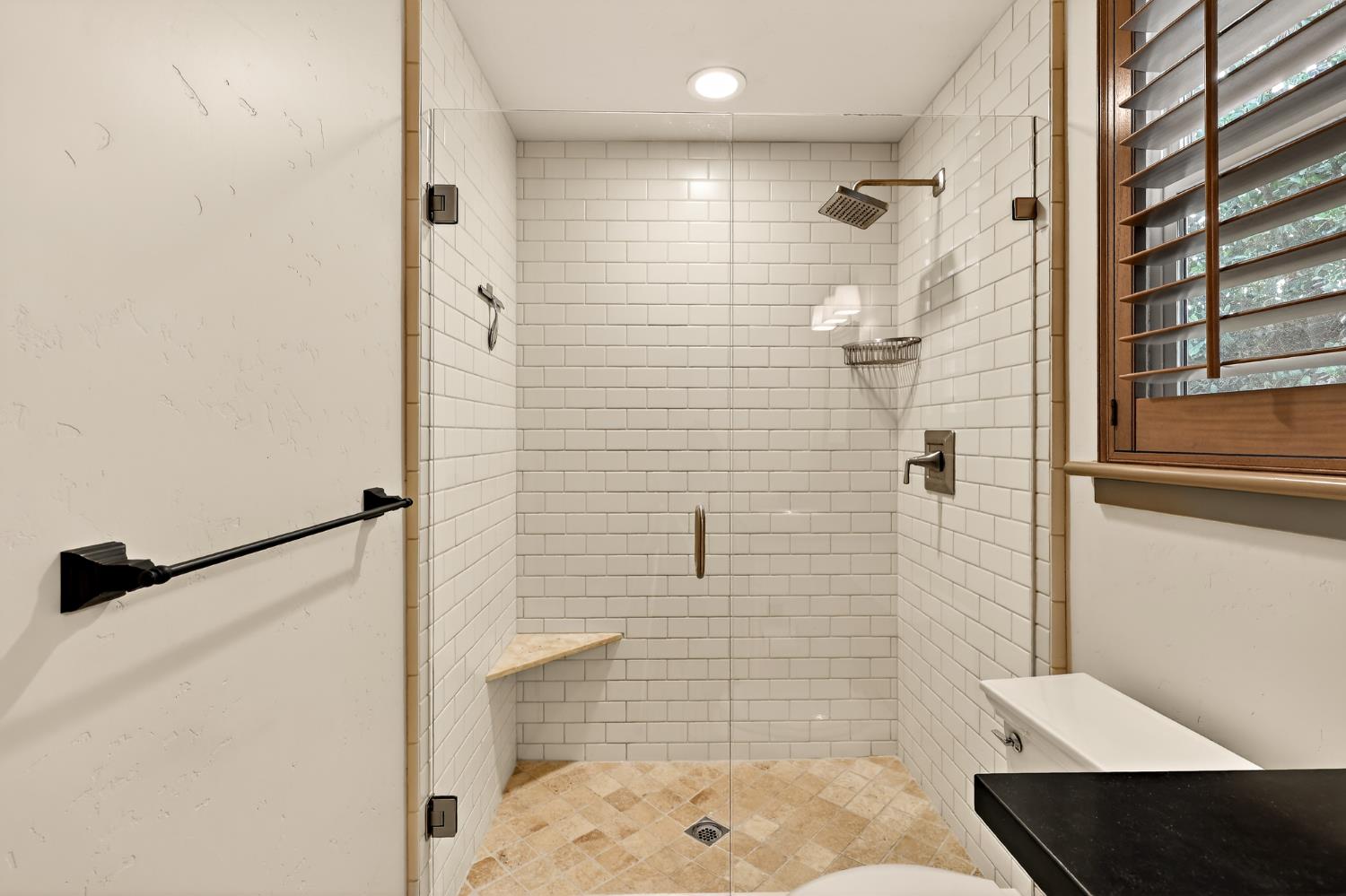 2564 E Sarazen, Fresno, CA 93730