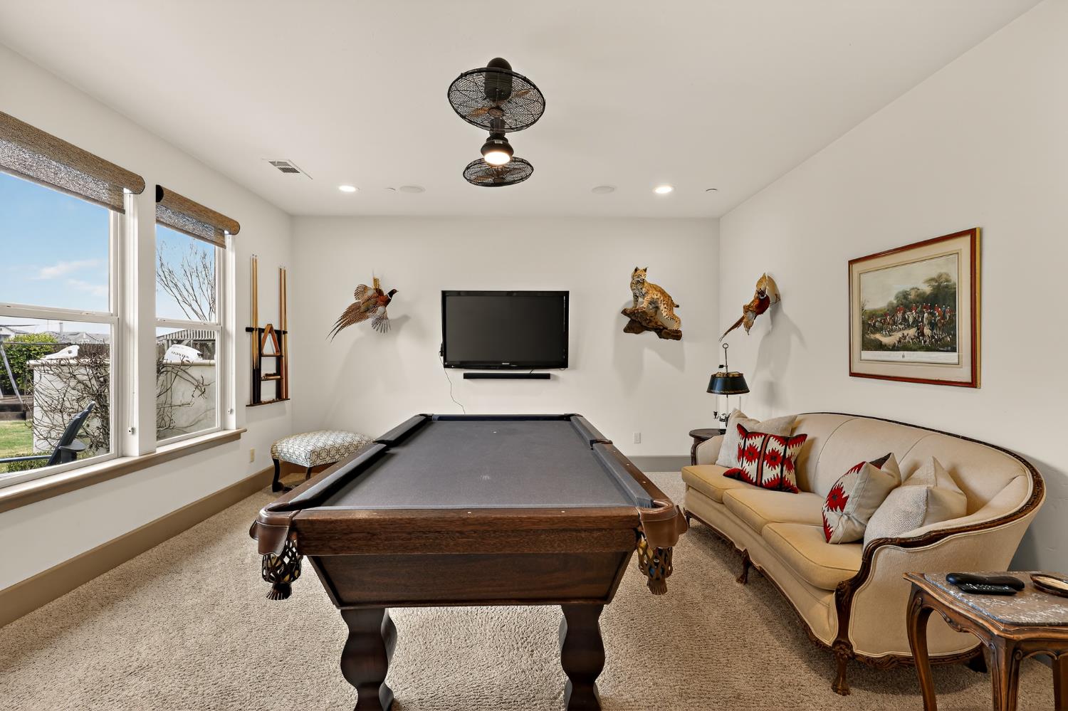 2564 E Sarazen, Fresno, CA 93730