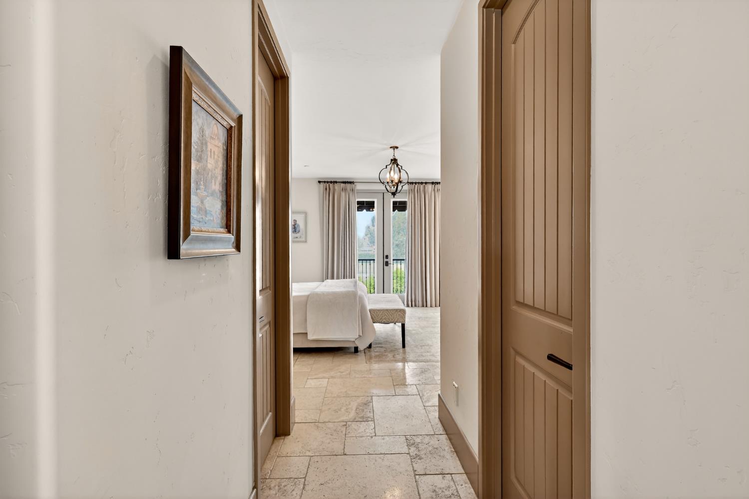 2564 E Sarazen, Fresno, CA 93730