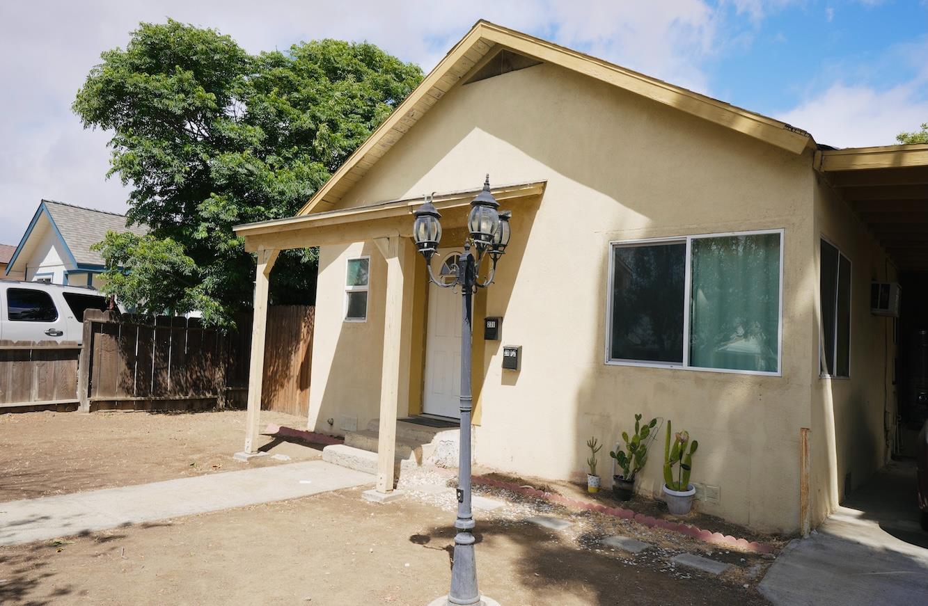 271 Coolidge St, Coalinga, CA 93210