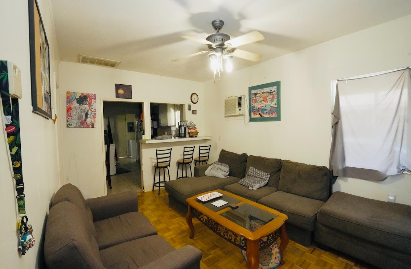 271 Coolidge St, Coalinga, CA 93210