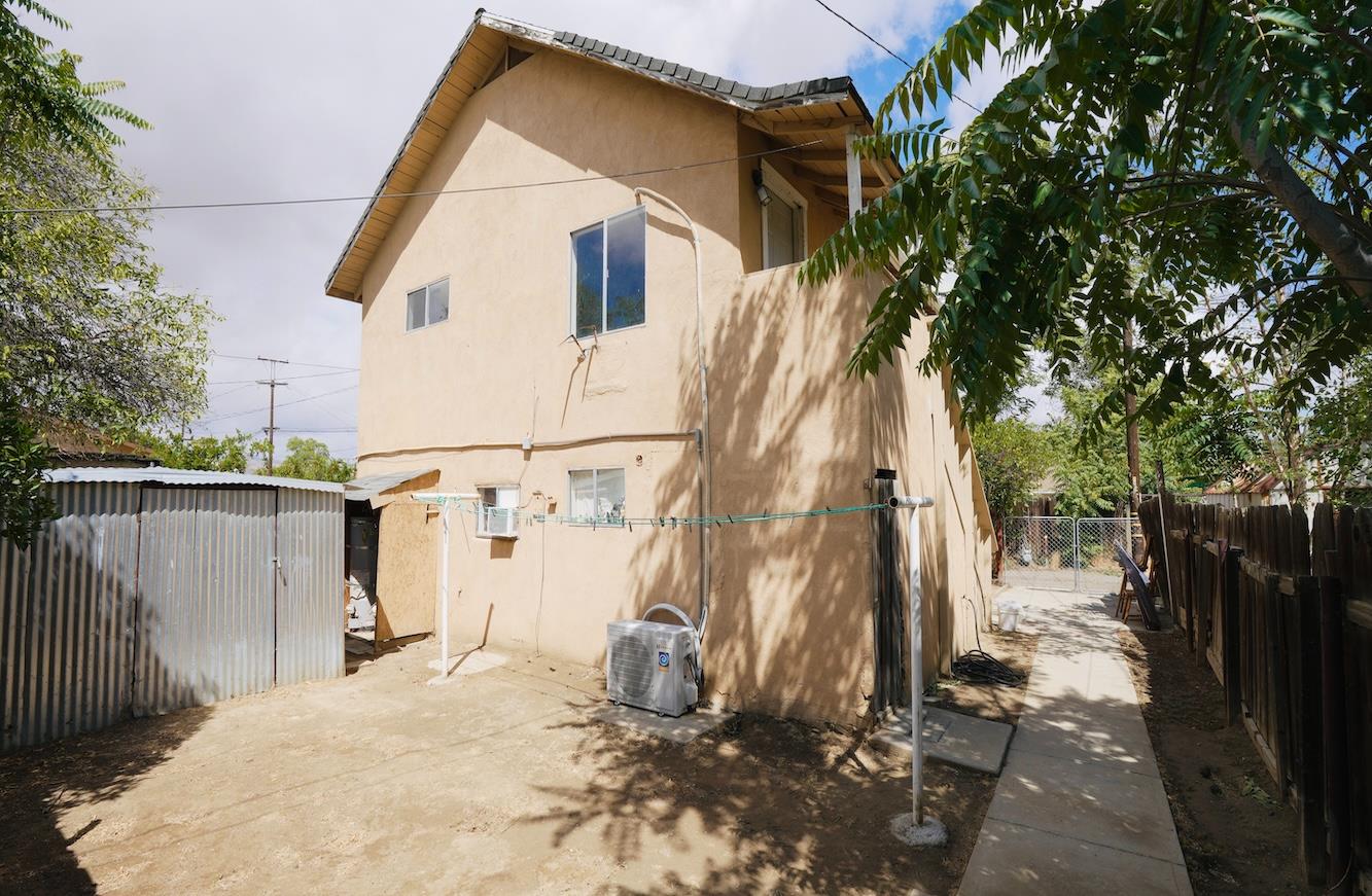 271 Coolidge St, Coalinga, CA 93210