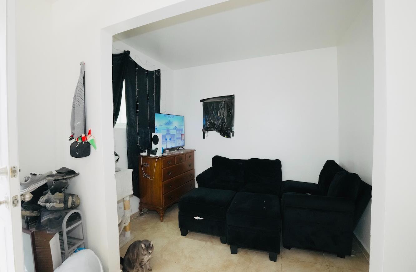 271 Coolidge St, Coalinga, CA 93210