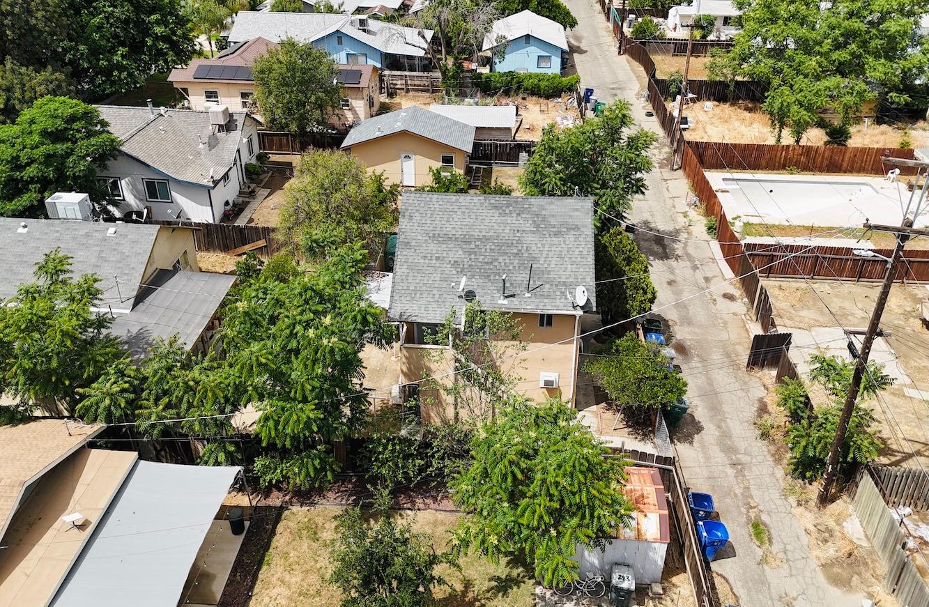 271 Coolidge St, Coalinga, CA 93210