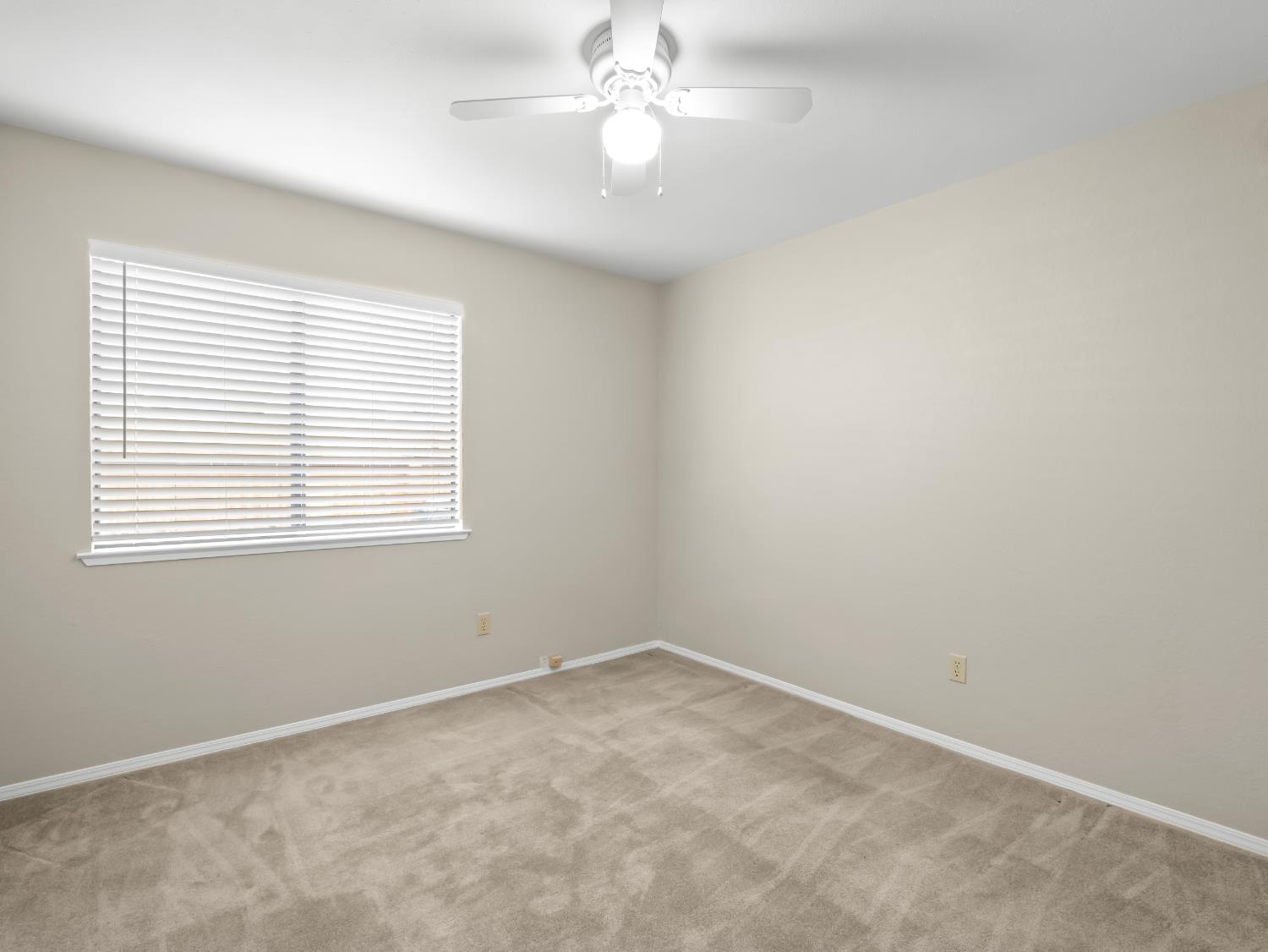 941 E Cromwell, Fresno, CA 93720