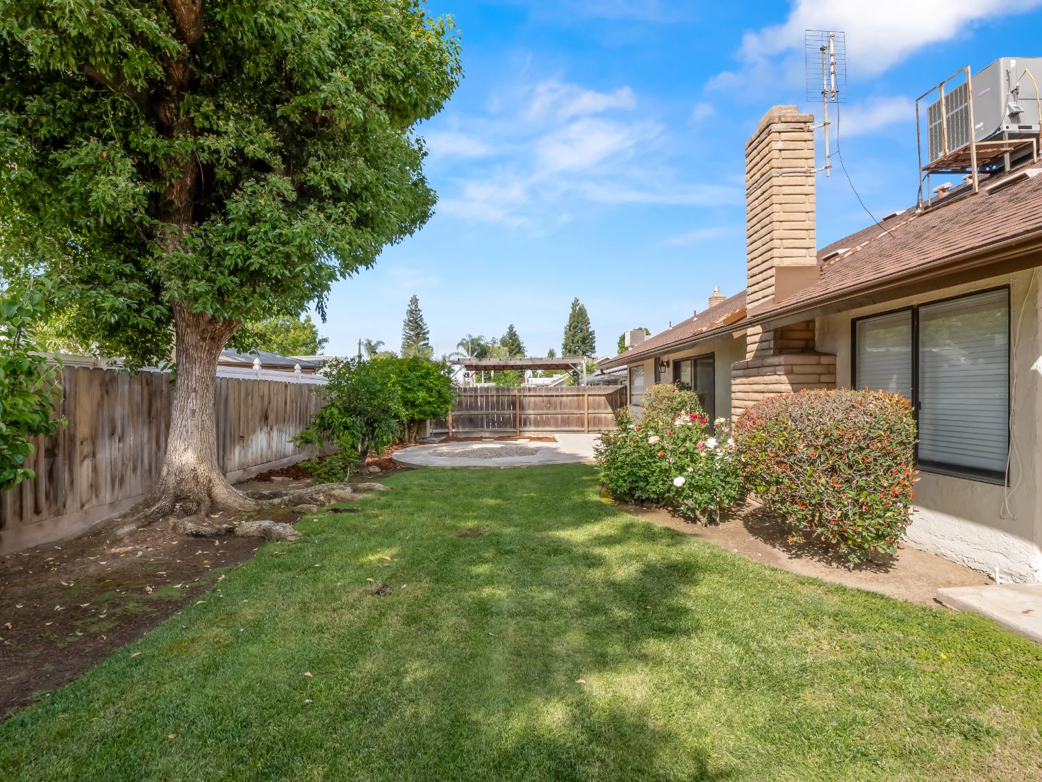 941 E Cromwell, Fresno, CA 93720