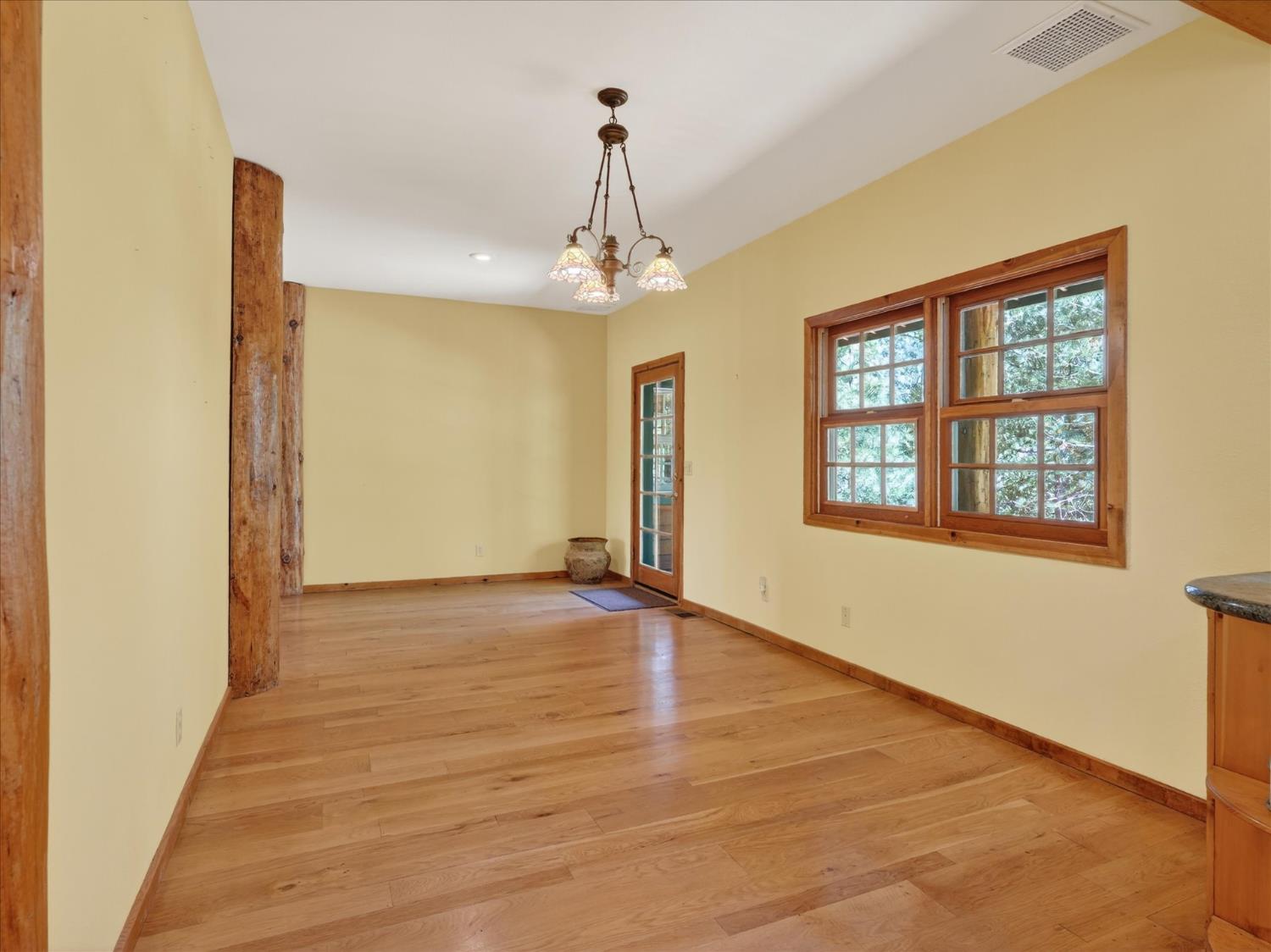 37733 37736 Black Ranch Rd, Oakhurst, CA 93644