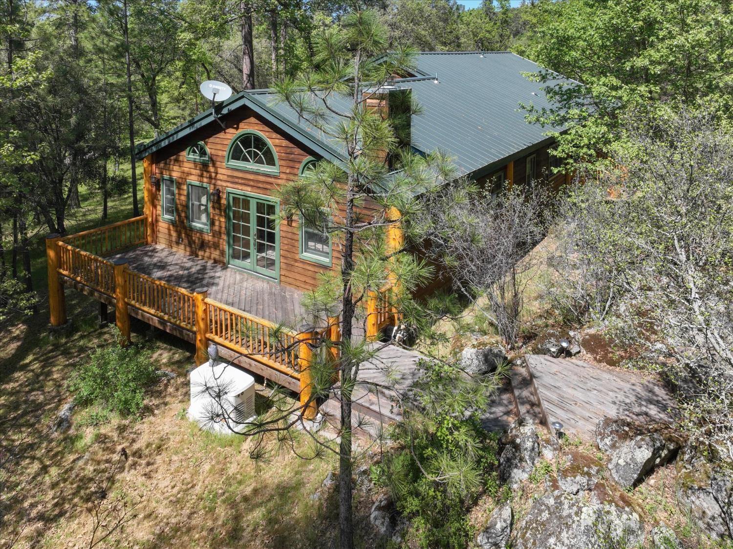 37733 37736 Black Ranch Rd, Oakhurst, CA 93644