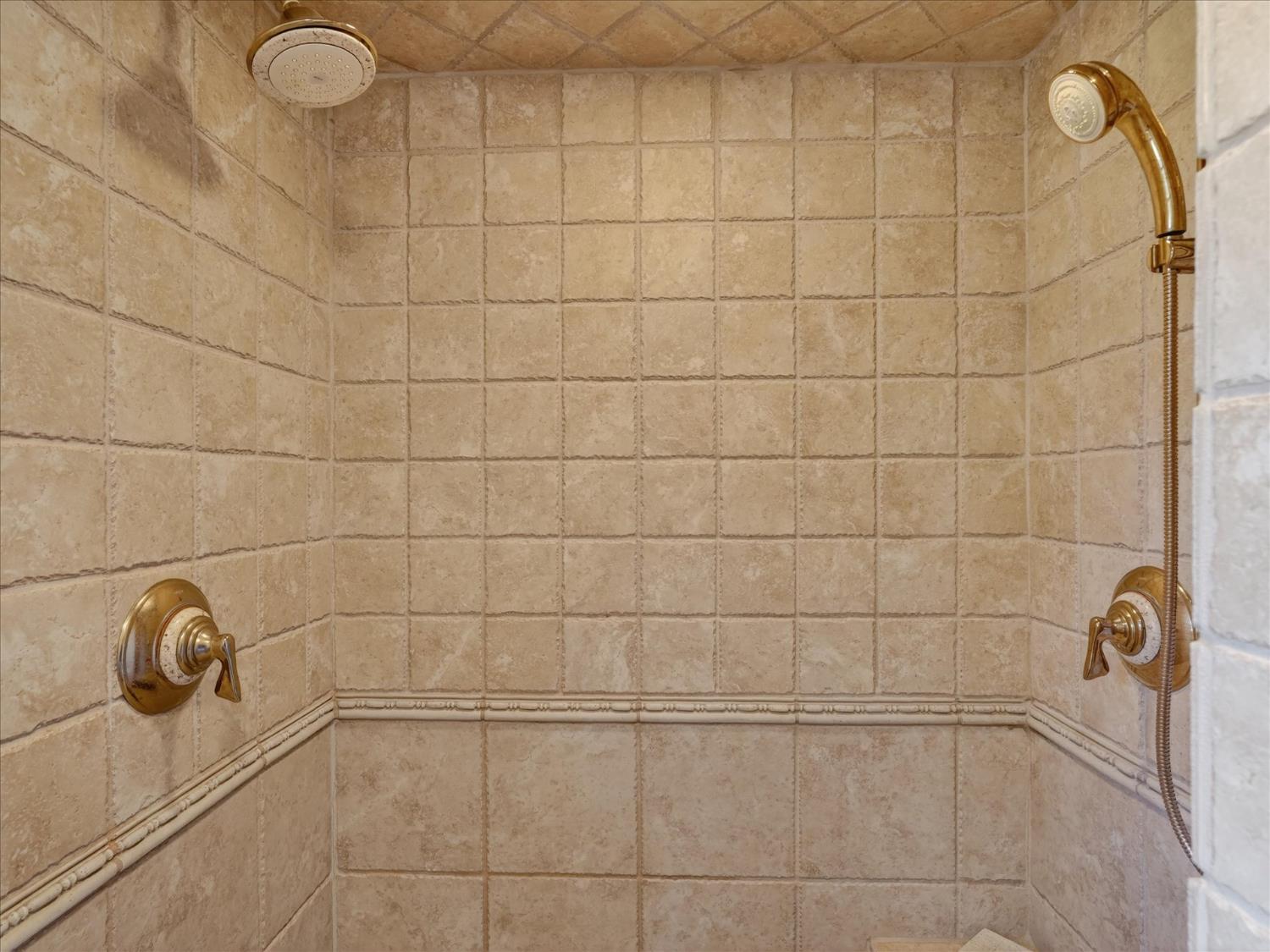 37733 37736 Black Ranch Rd, Oakhurst, CA 93644