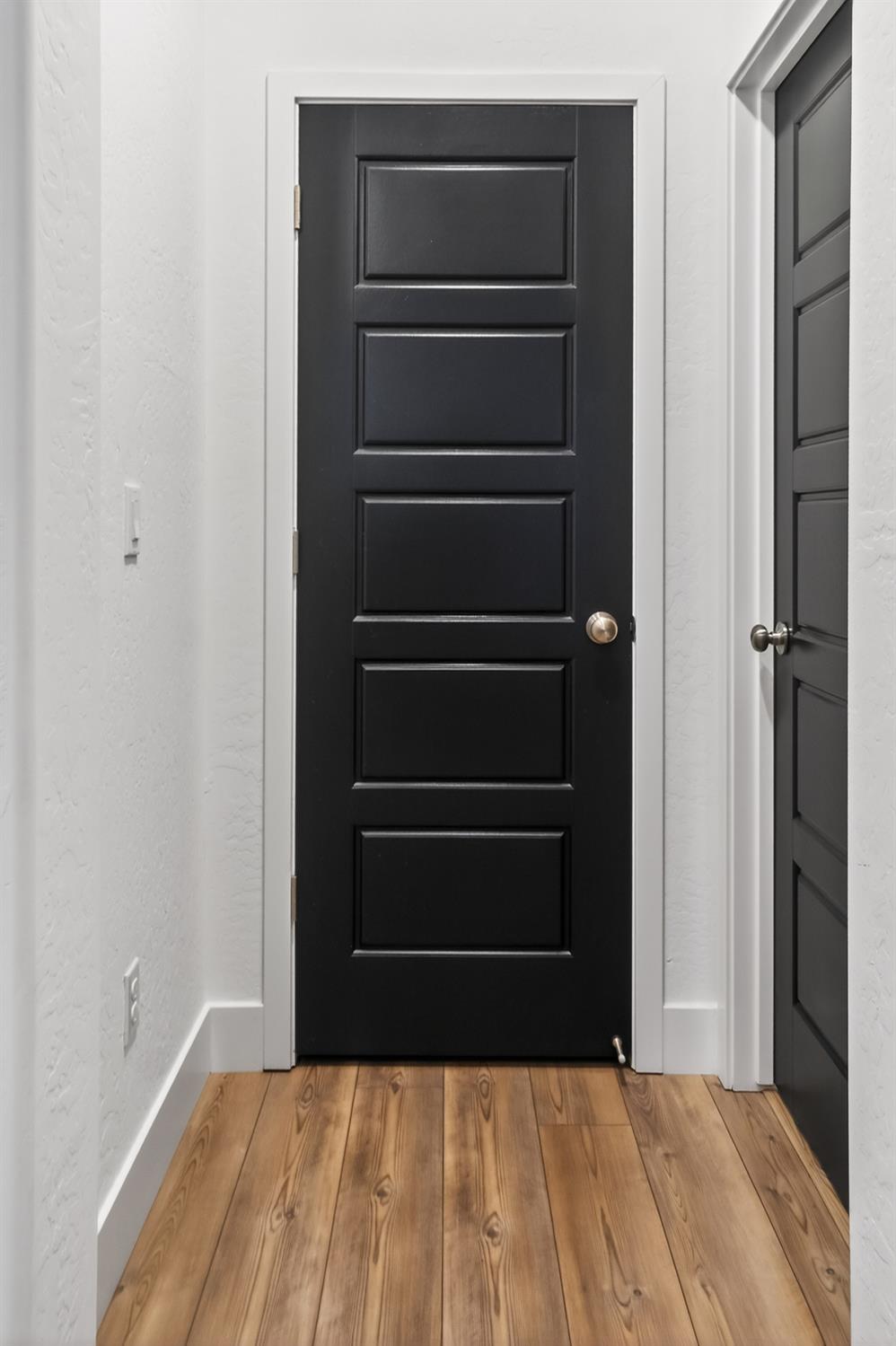 10970 N Honeysuckle Dr, Fresno, CA 93730