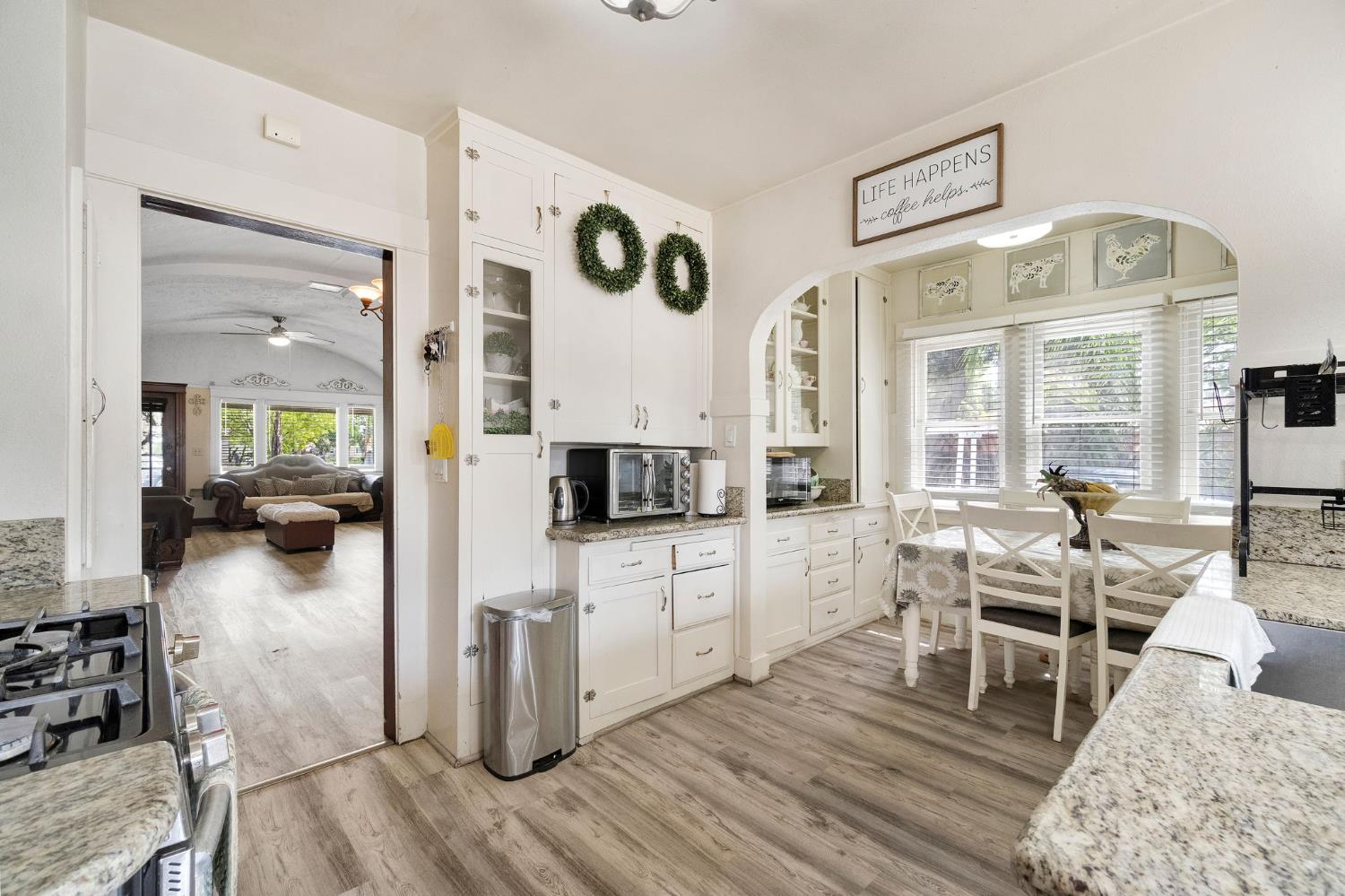 1005 N Fruit Ave, Fresno, CA 93728