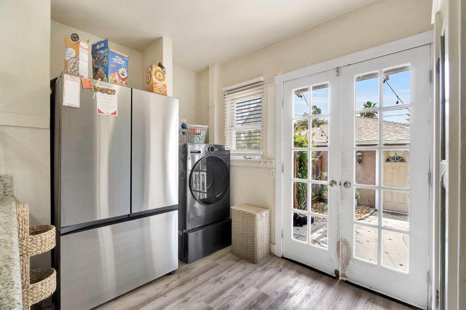 1005 N Fruit Ave, Fresno, CA 93728