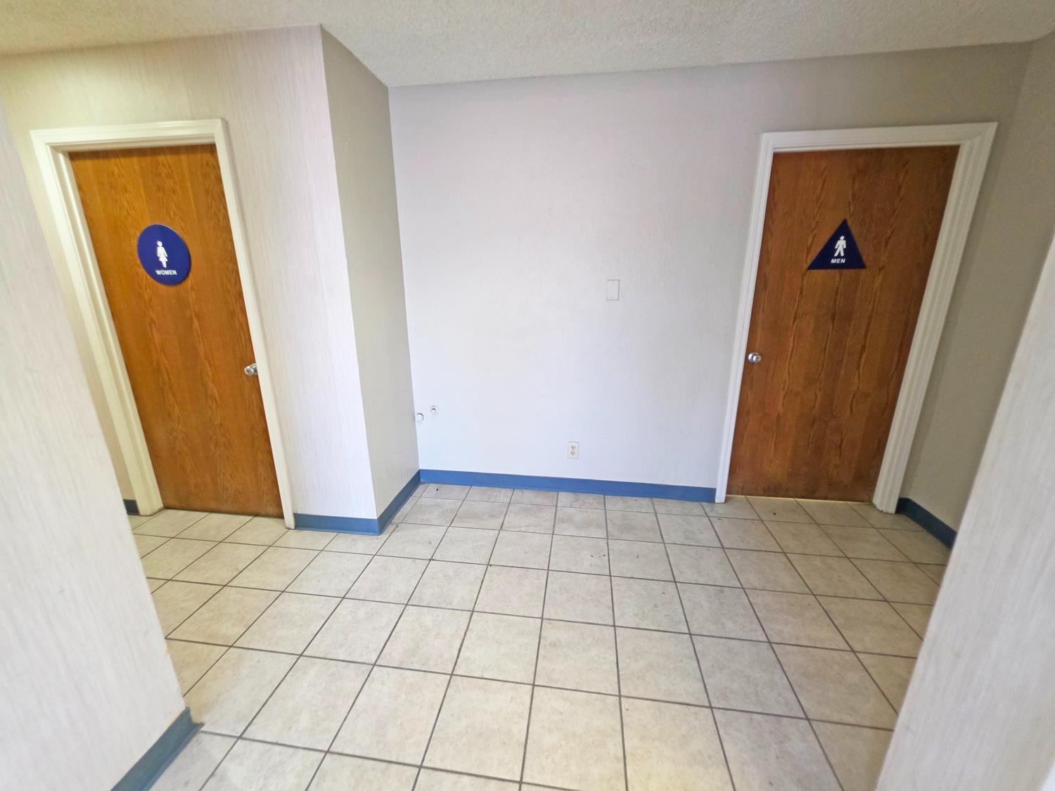 4960 E Yale Ave, Fresno, CA 93727