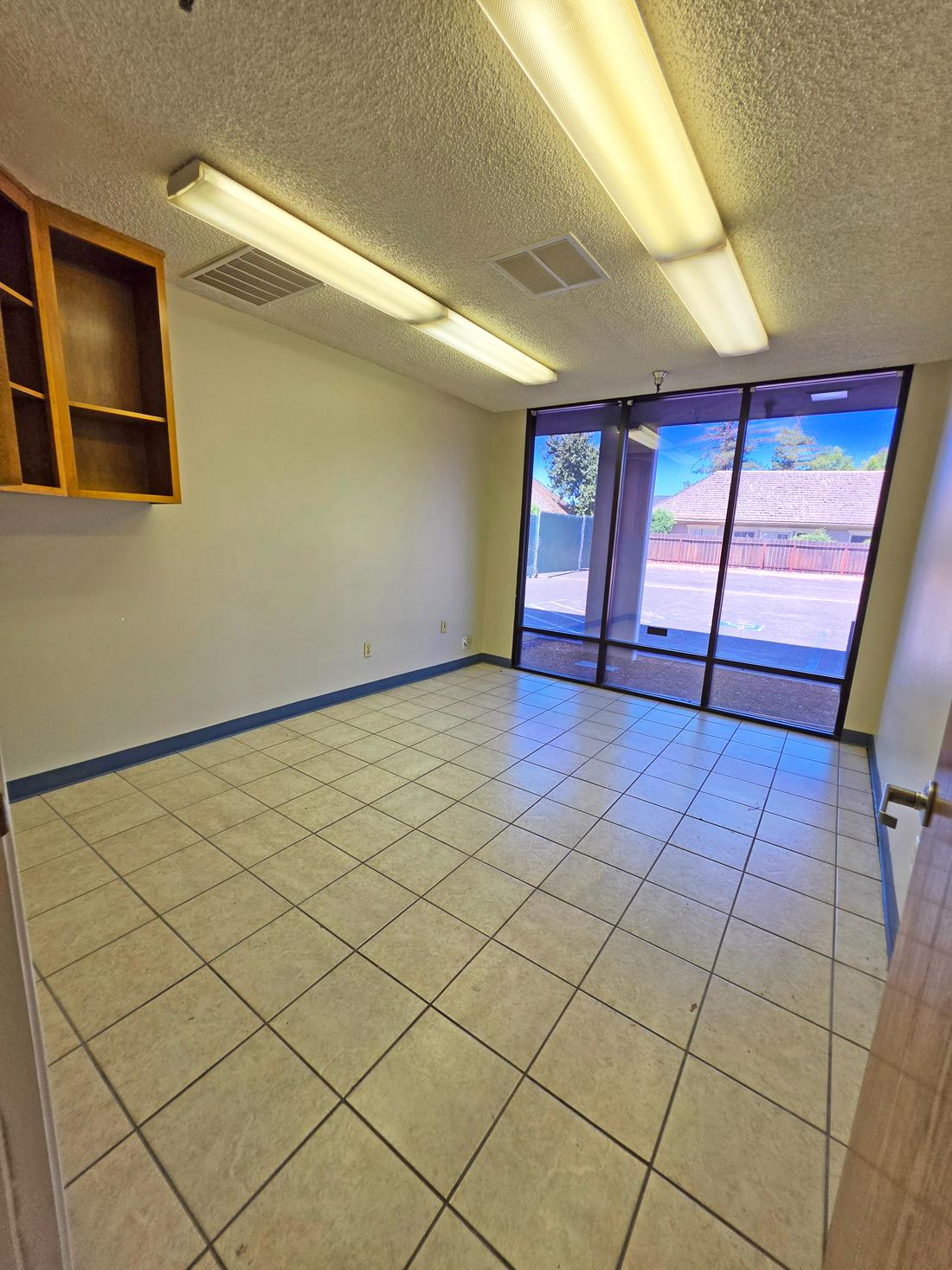 4960 E Yale Ave, Fresno, CA 93727