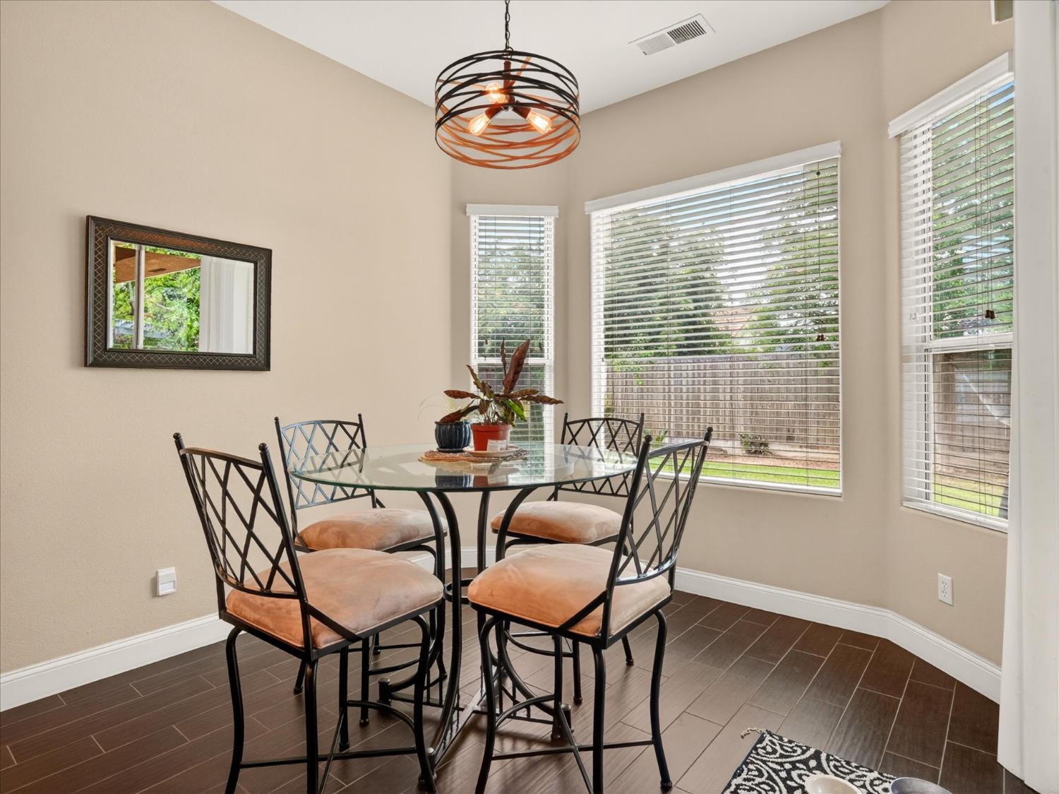 2927 Browning Ave, Clovis, CA 93611