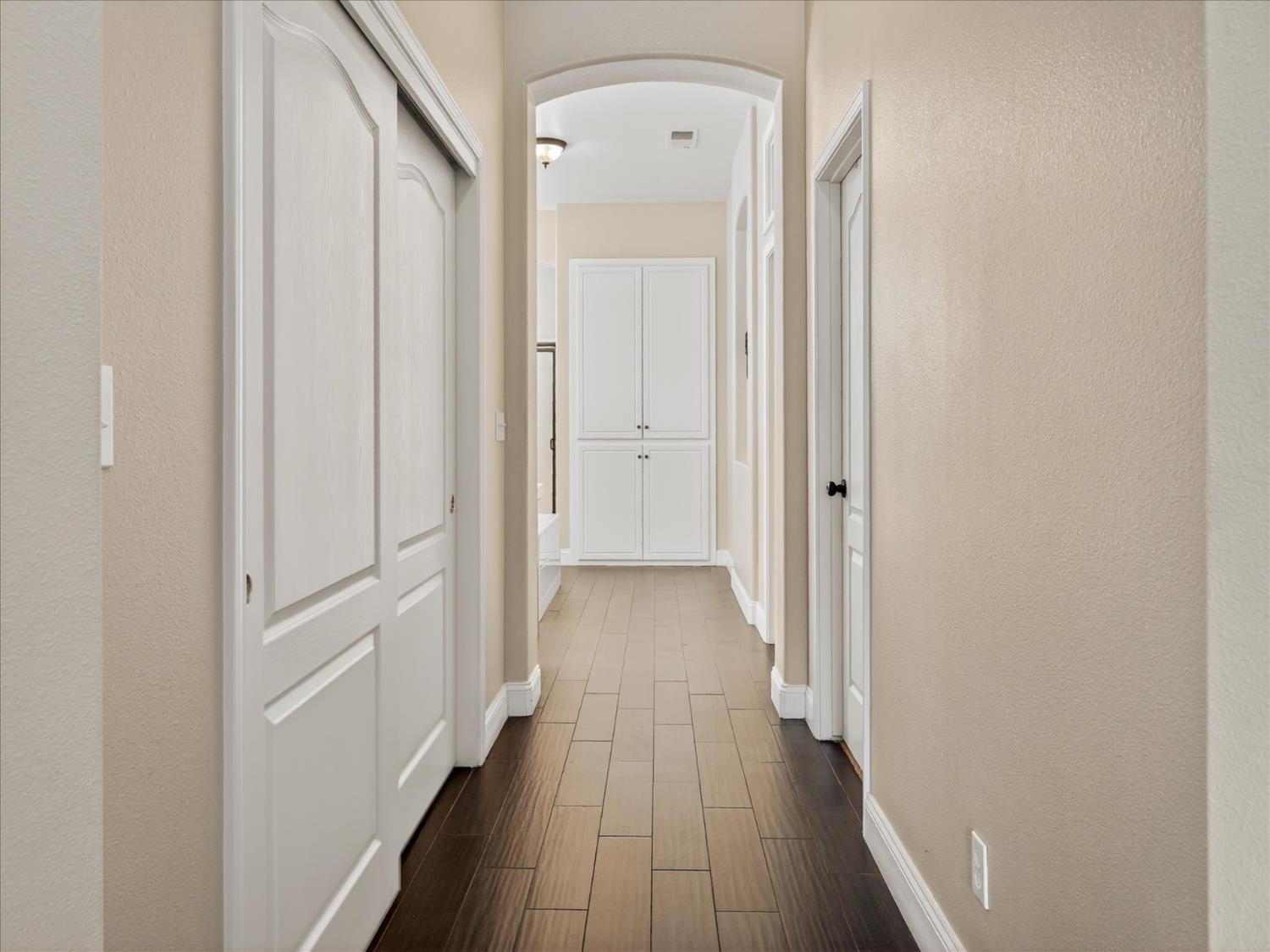 2927 Browning Ave, Clovis, CA 93611