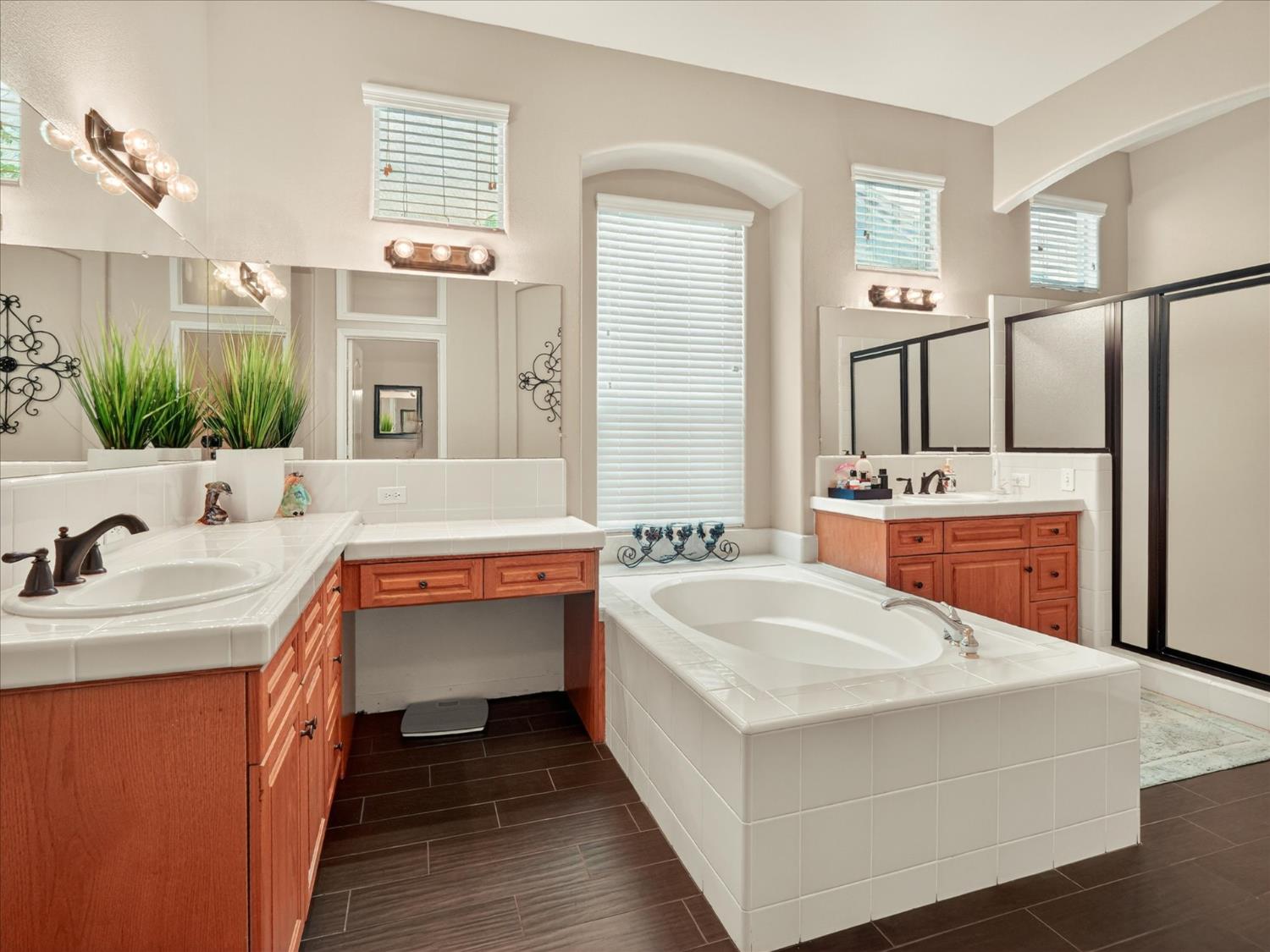 2927 Browning Ave, Clovis, CA 93611