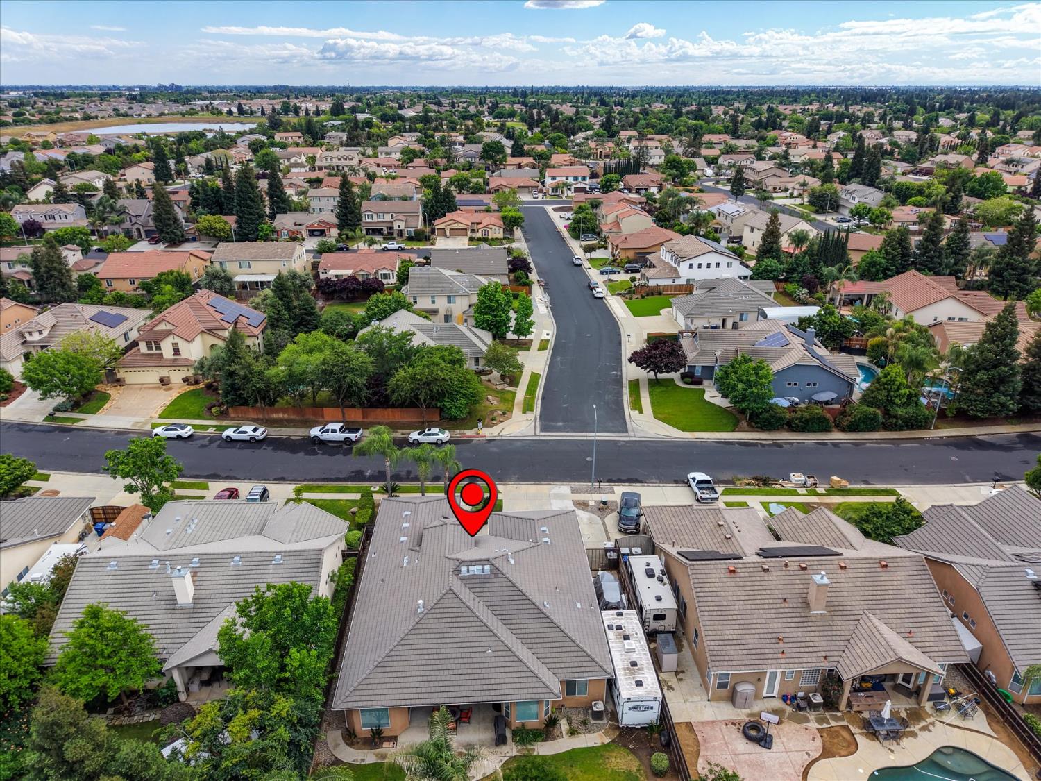 2927 Browning Ave, Clovis, CA 93611