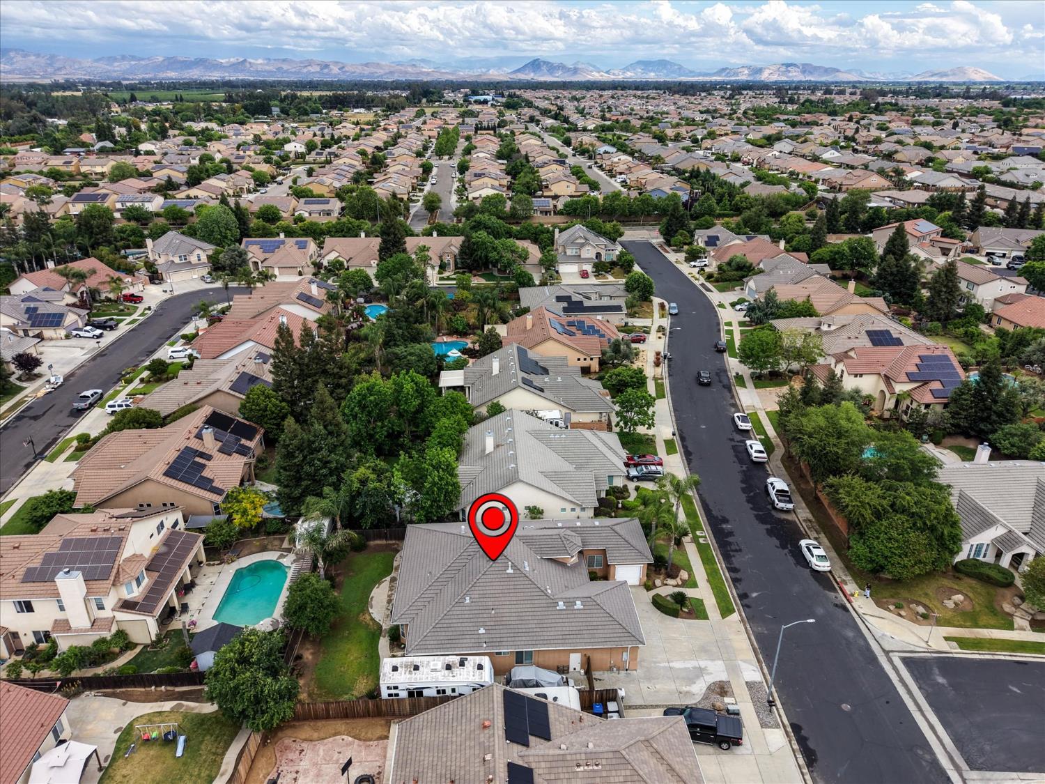 2927 Browning Ave, Clovis, CA 93611