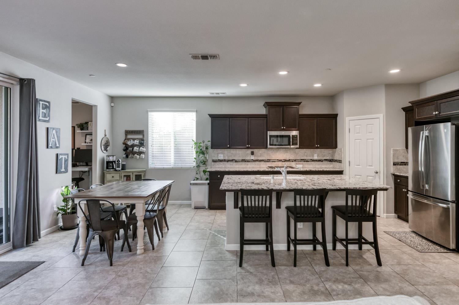 3606 Saginaw Ave, Clovis, CA 93619