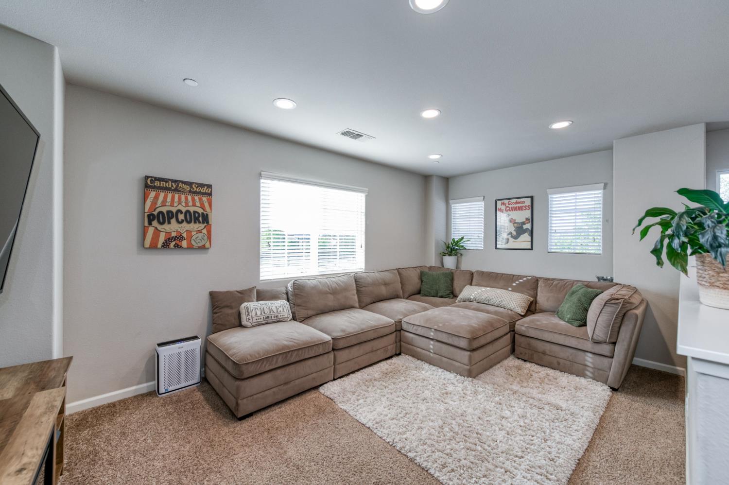 3606 Saginaw Ave, Clovis, CA 93619