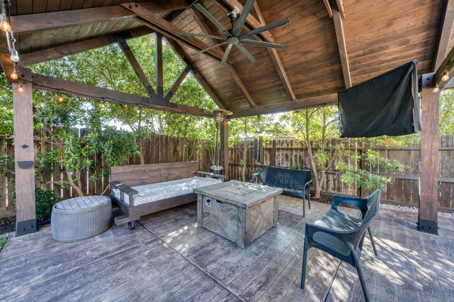 3606 Saginaw Ave, Clovis, CA 93619