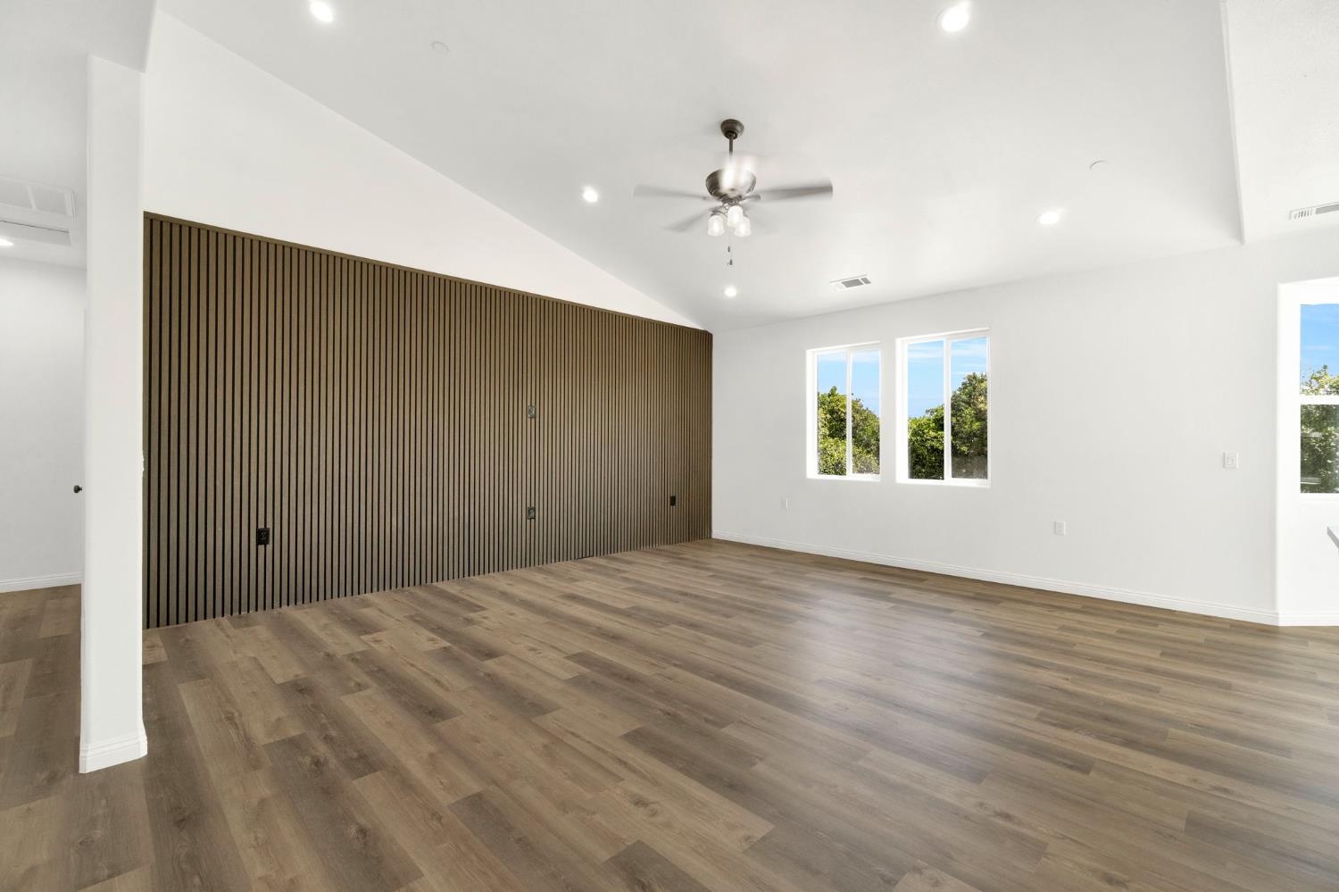 41640 Road 120, Orosi, CA 93647