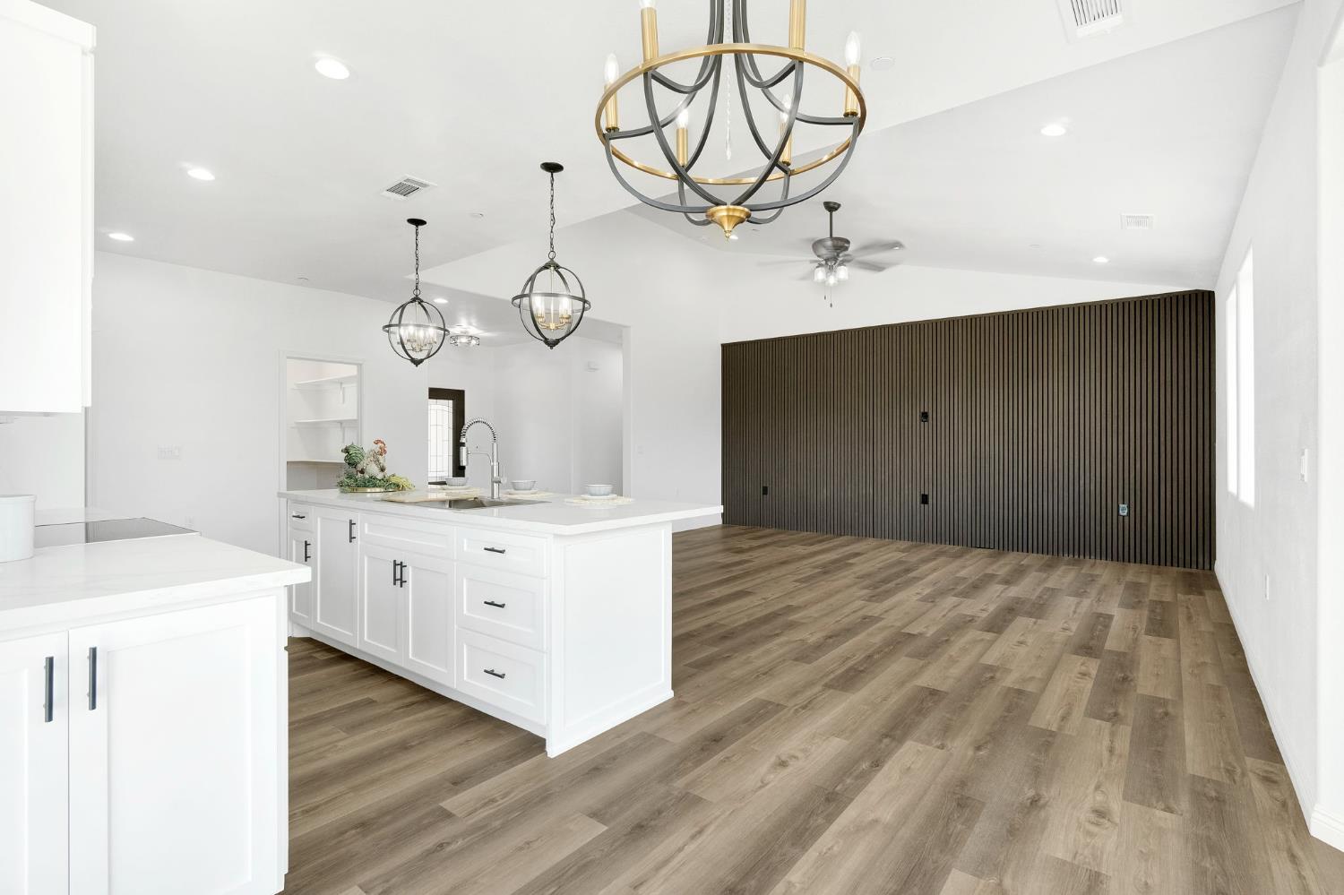 41640 Road 120, Orosi, CA 93647