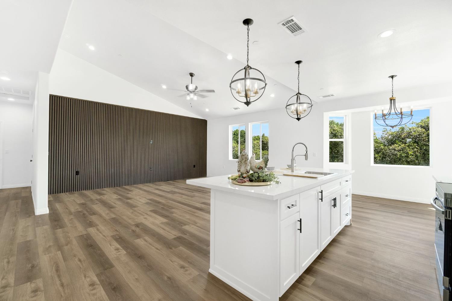 41640 Road 120, Orosi, CA 93647