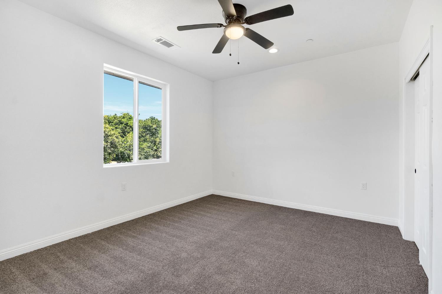 41640 Road 120, Orosi, CA 93647